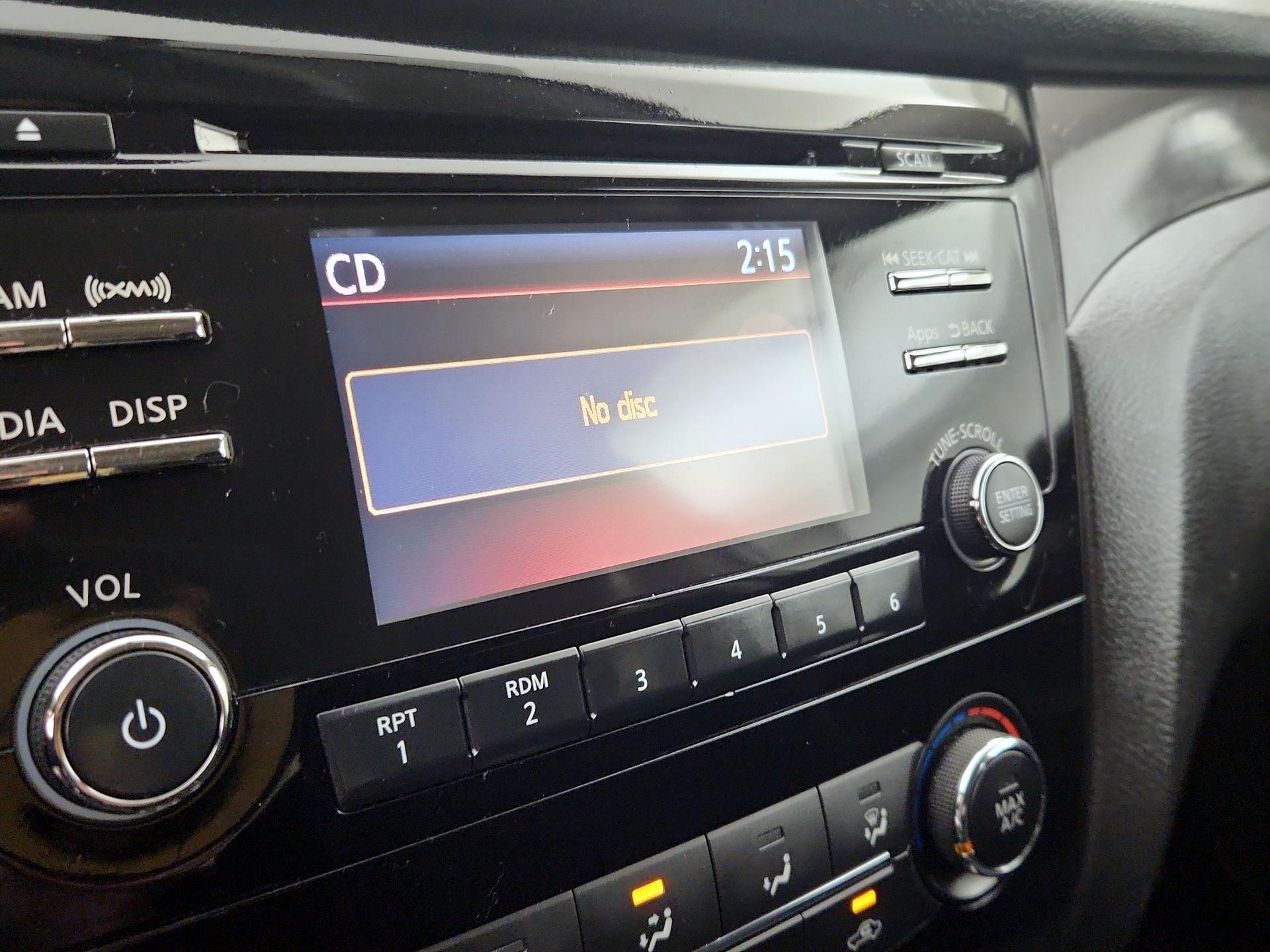 Thumbnail: 2016 Nissan Rogue - 15