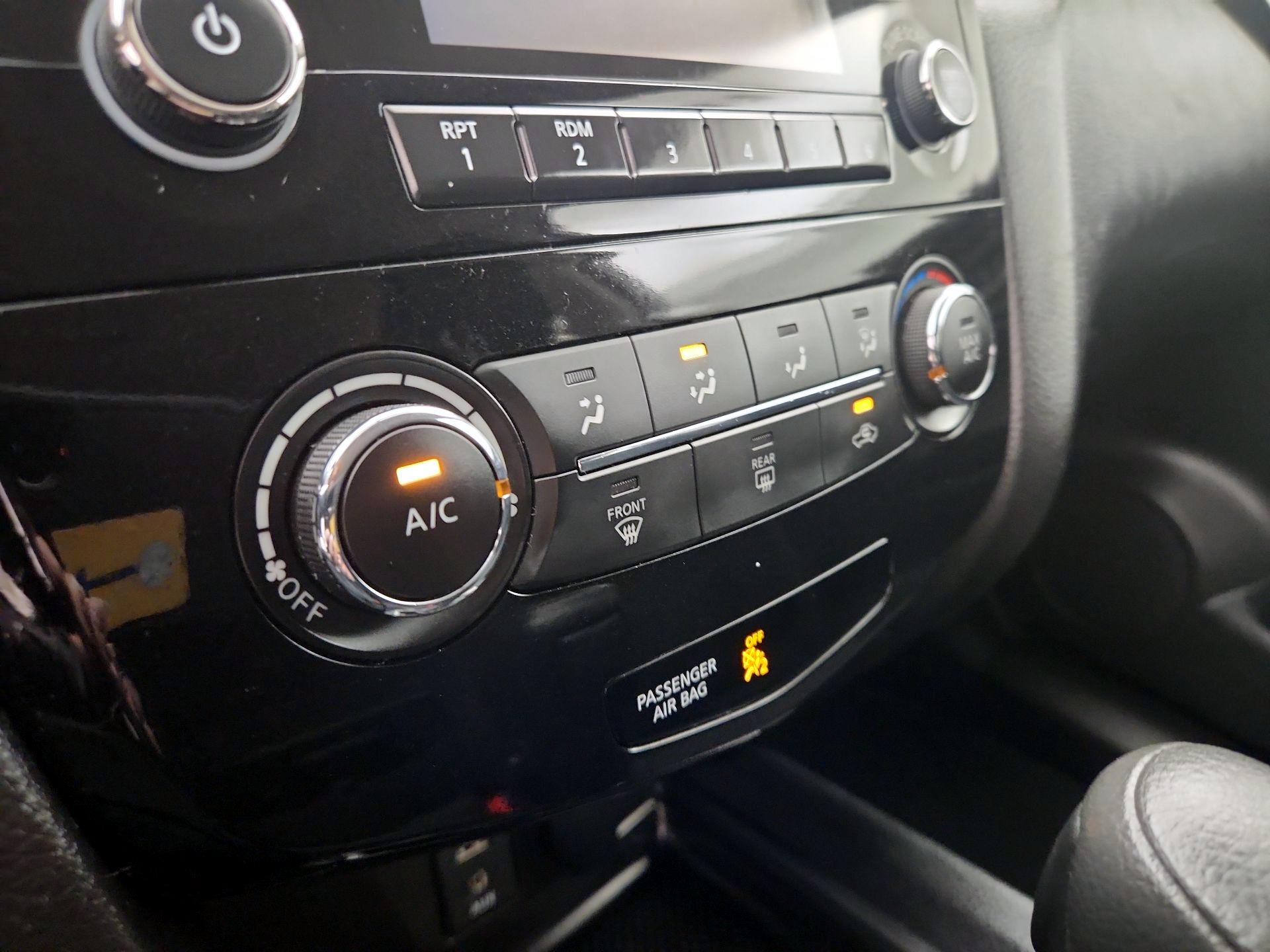 Thumbnail: 2016 Nissan Rogue - 16