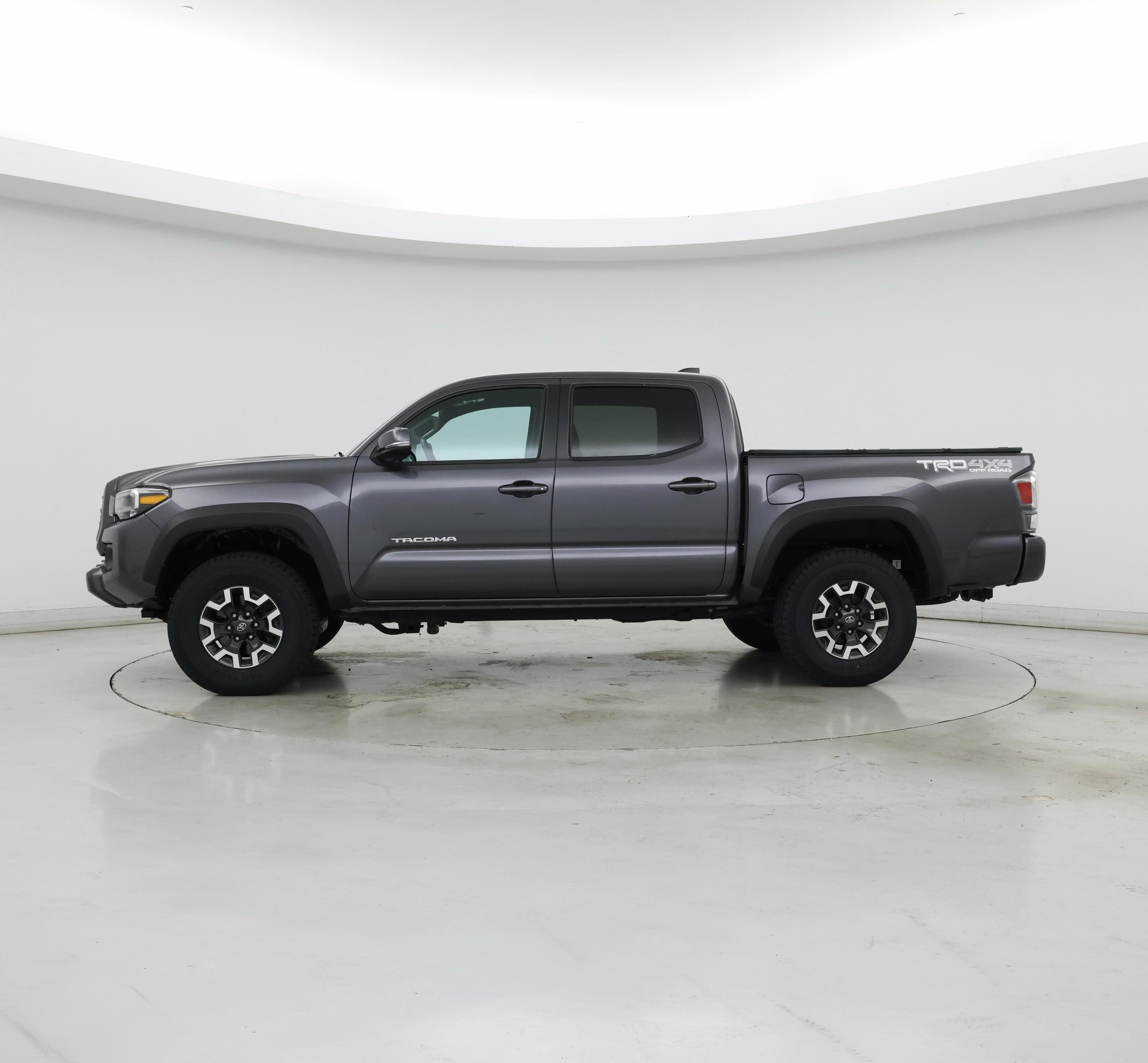 Thumbnail: 2021 Toyota Tacoma - 3