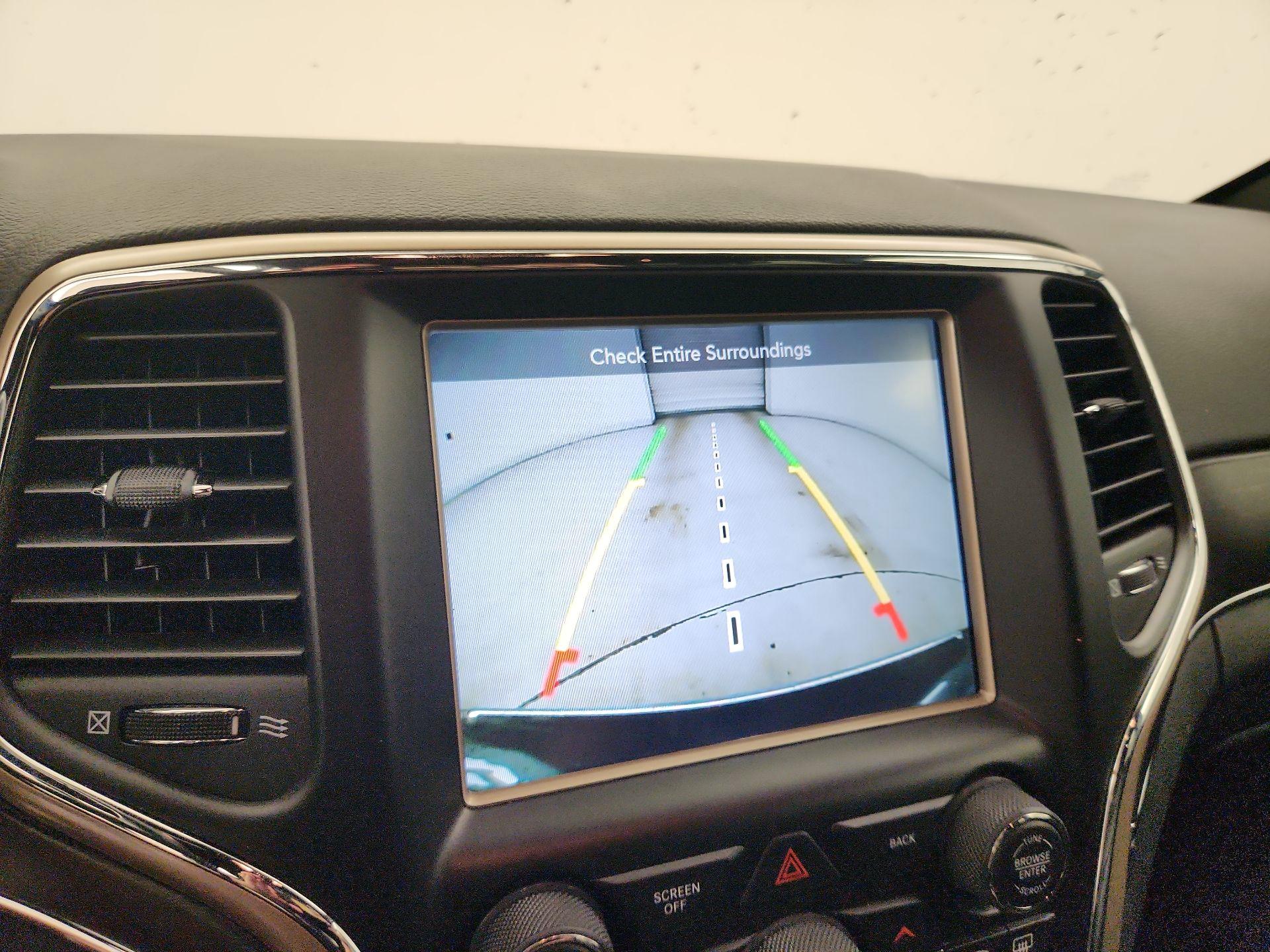 Thumbnail: 2016 Jeep Grand Cherokee - 14
