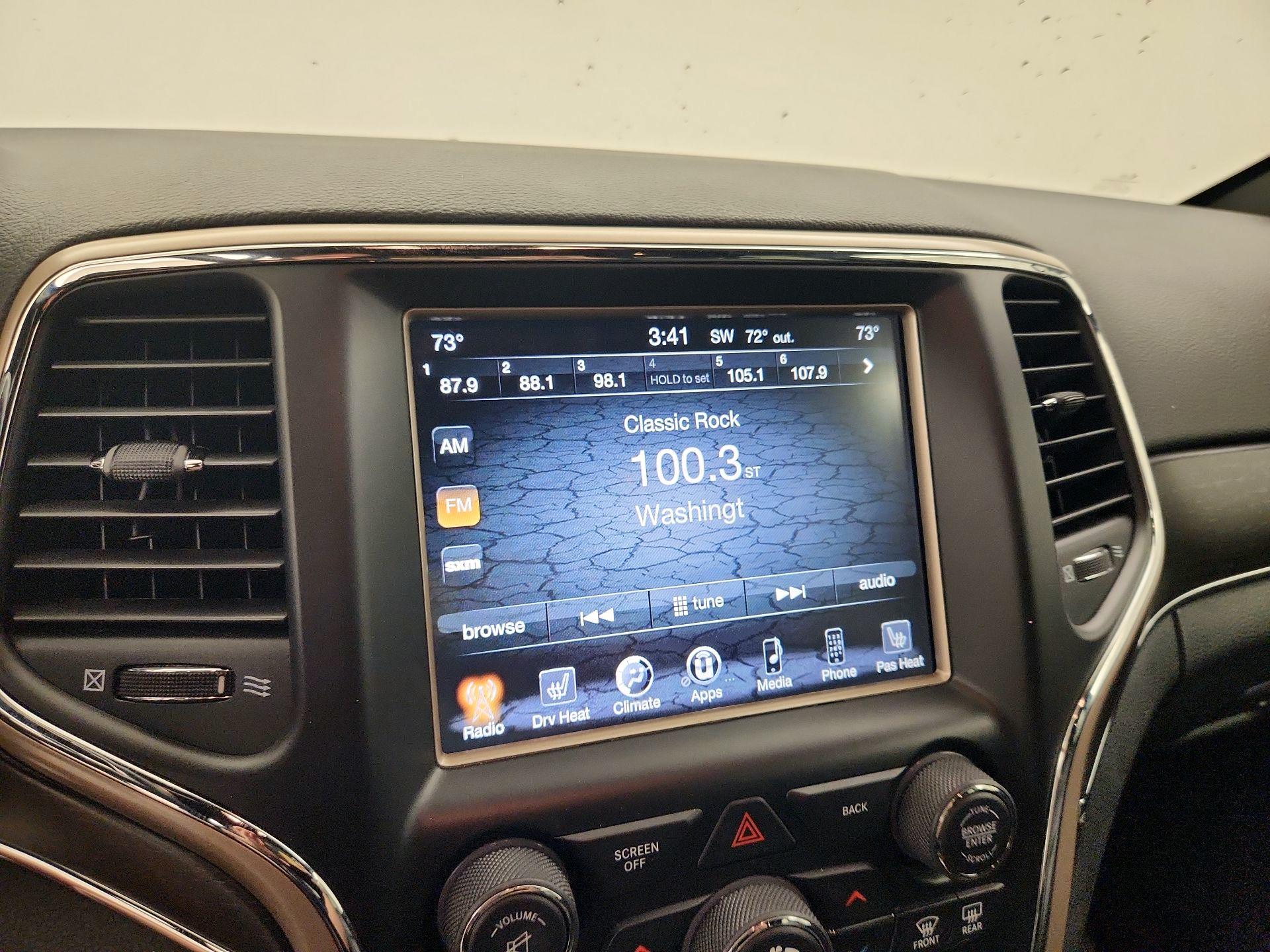 Thumbnail: 2016 Jeep Grand Cherokee - 15