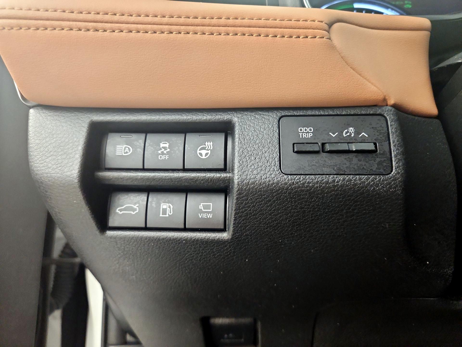 Thumbnail: 2019 Toyota Avalon - 13