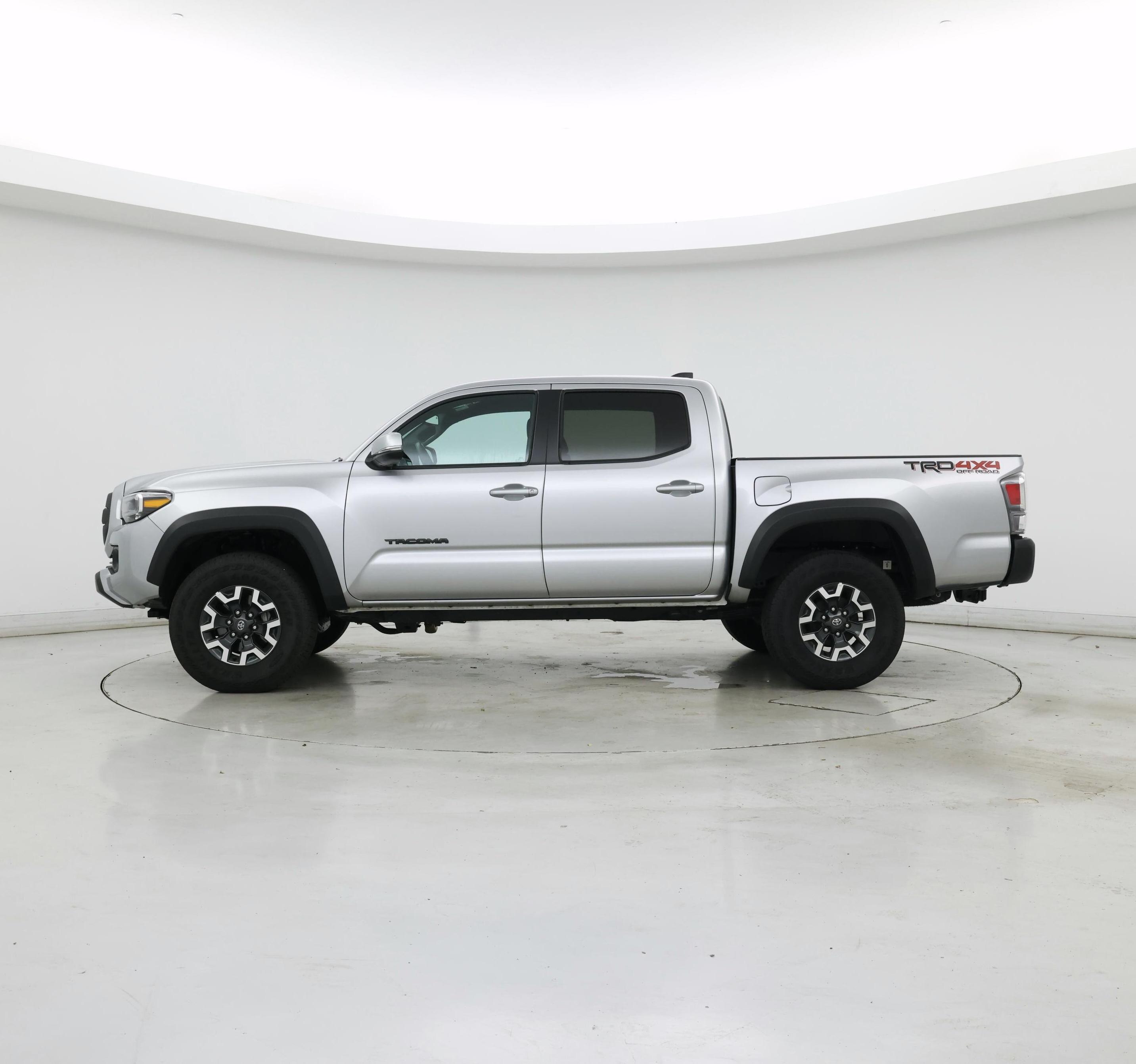 Thumbnail: 2023 Toyota Tacoma - 3