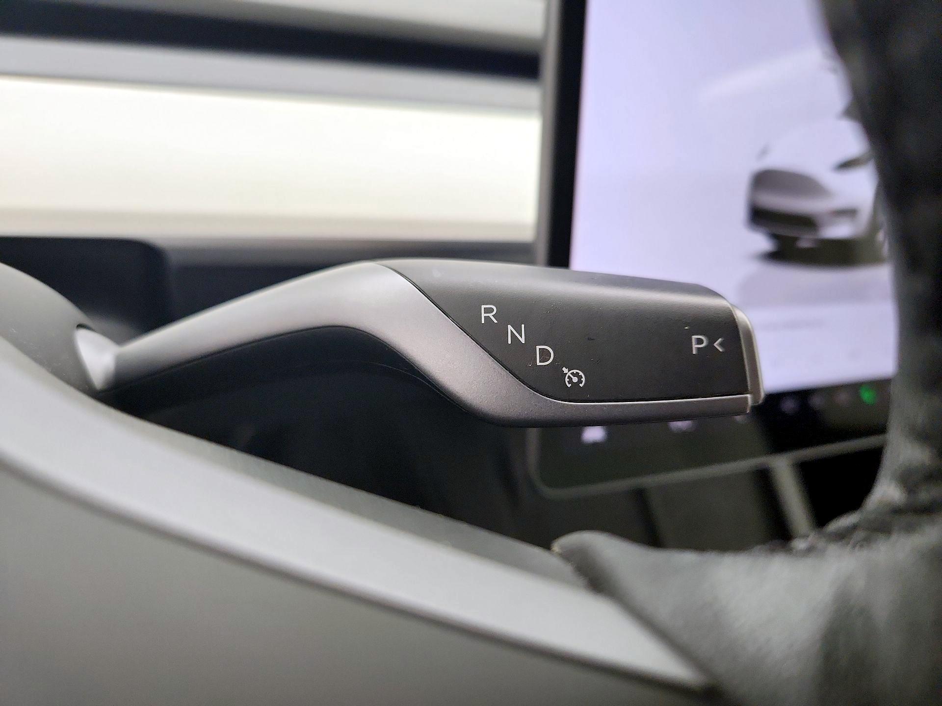 Thumbnail: 2022 Tesla Model Y - 17
