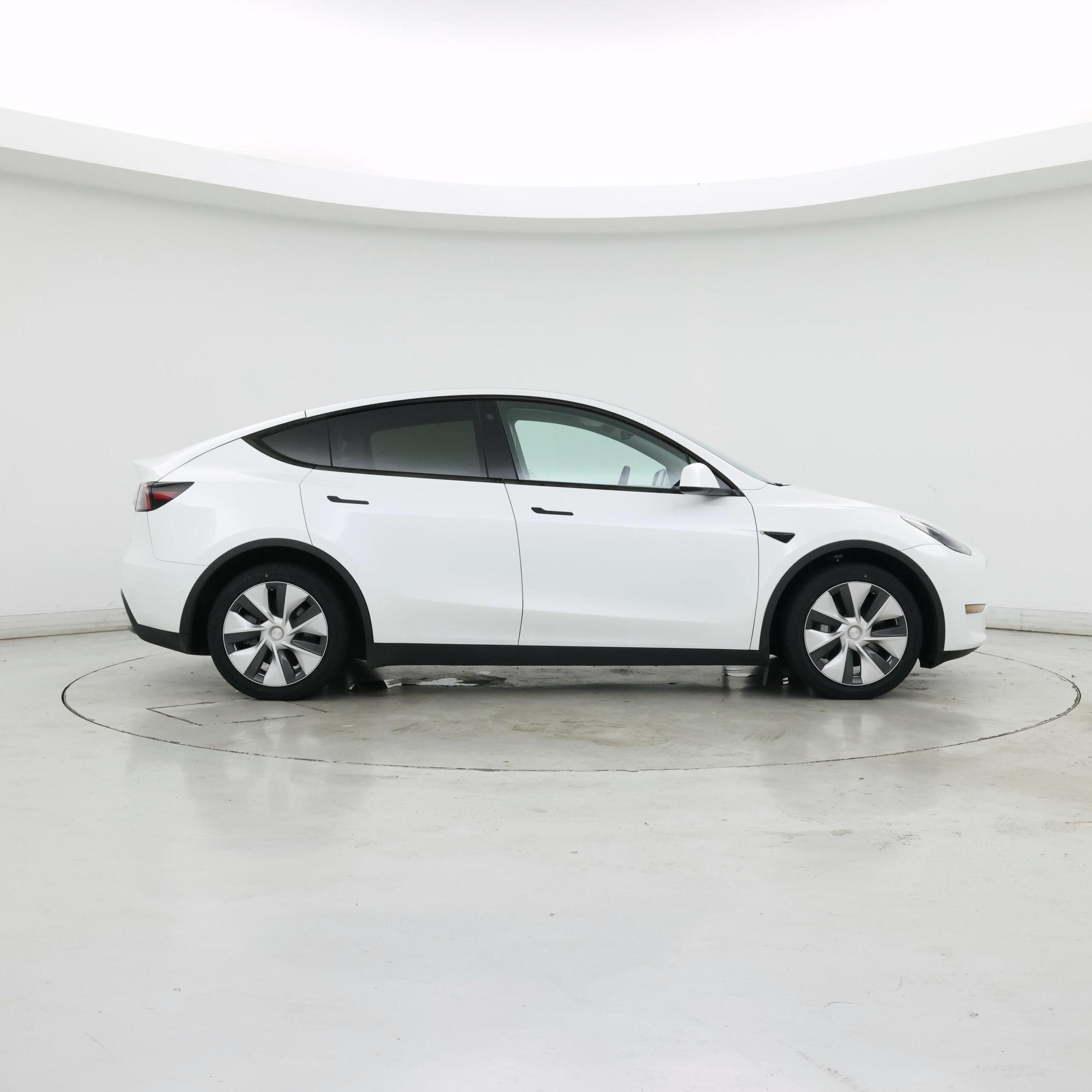 Thumbnail: 2022 Tesla Model Y - 7