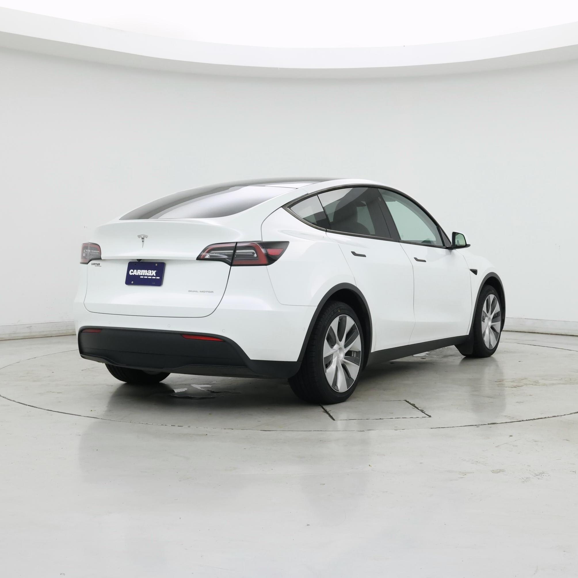 Thumbnail: 2022 Tesla Model Y - 8