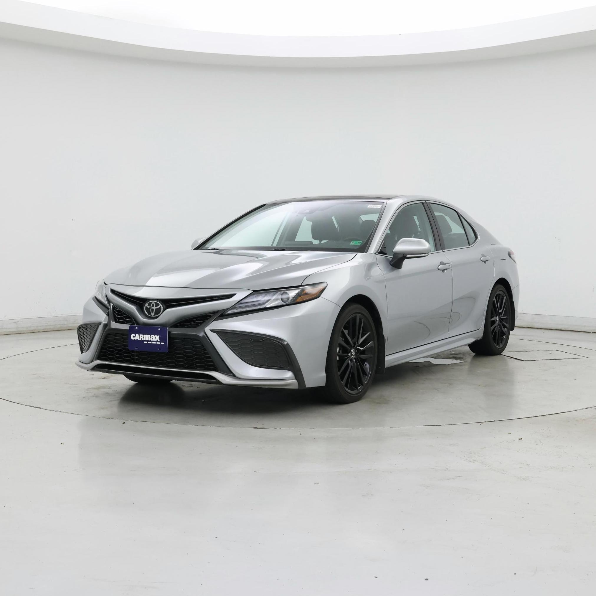 Thumbnail: 2022 Toyota Camry - 4