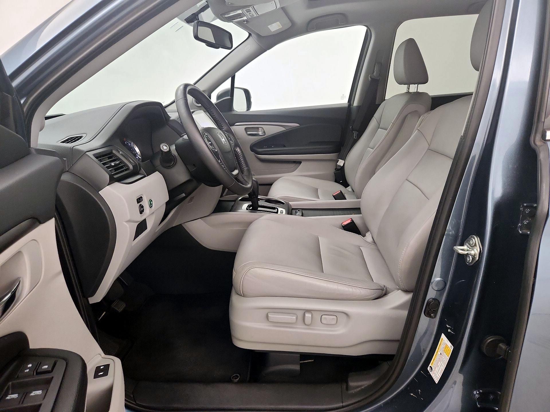 Thumbnail: 2018 Honda Pilot - 11