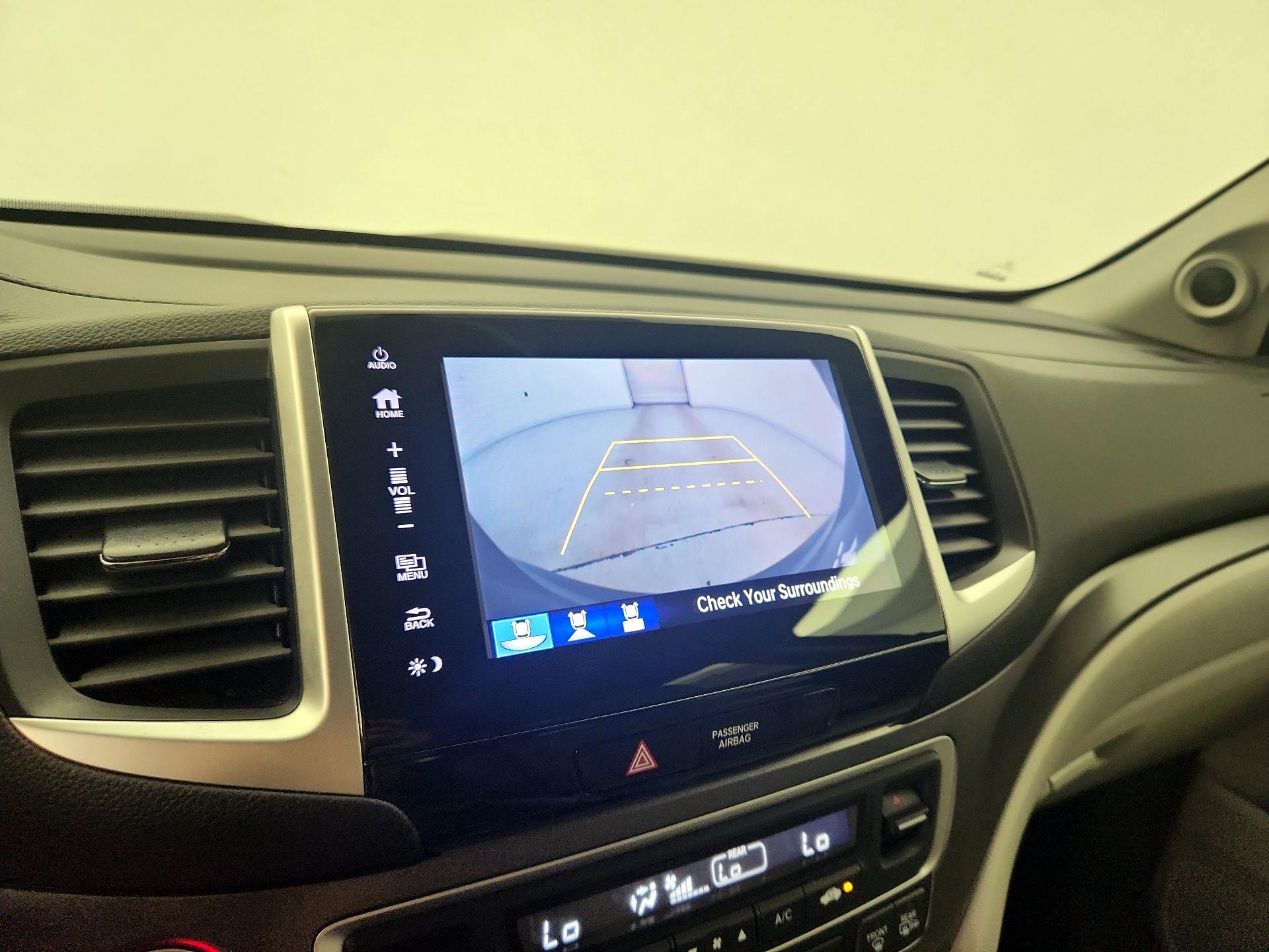 Thumbnail: 2018 Honda Pilot - 14