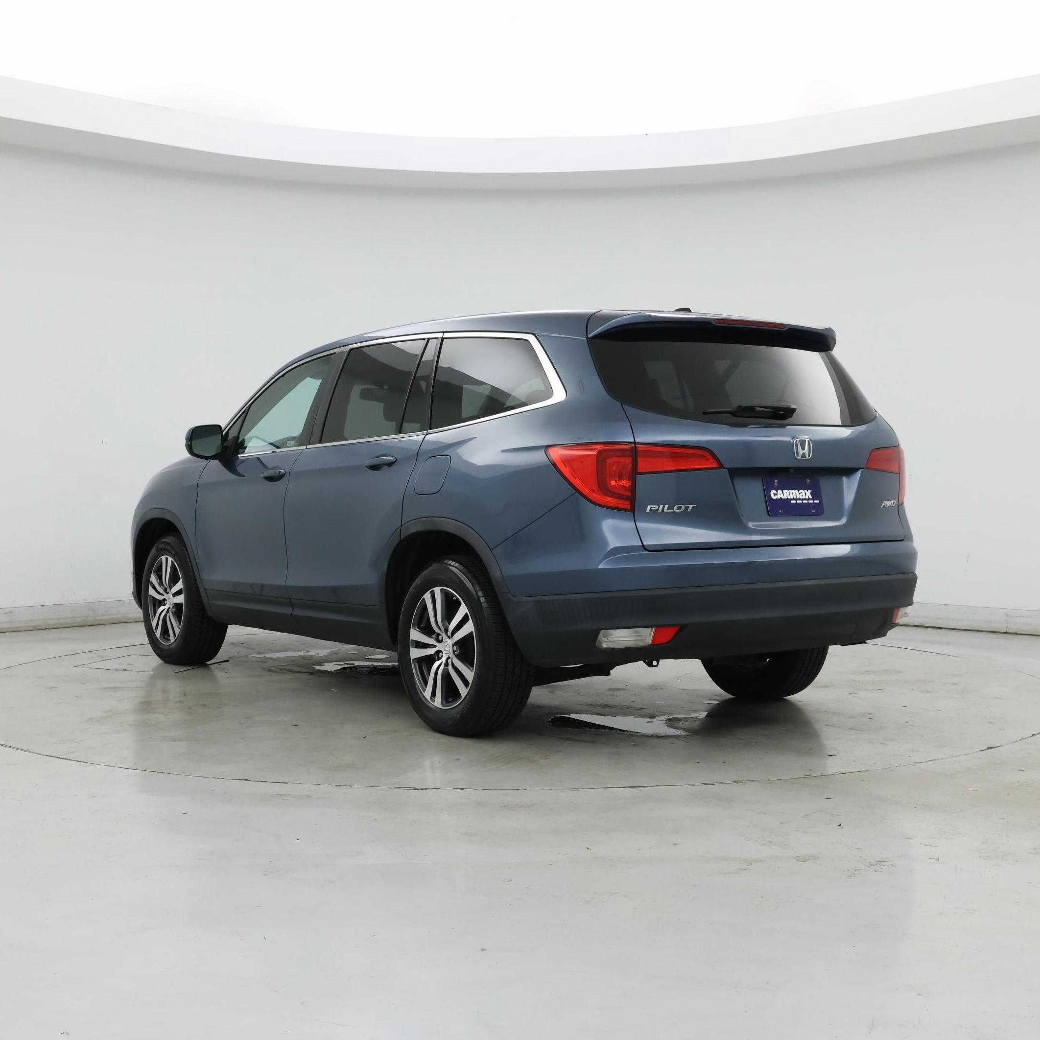 Thumbnail: 2018 Honda Pilot - 2