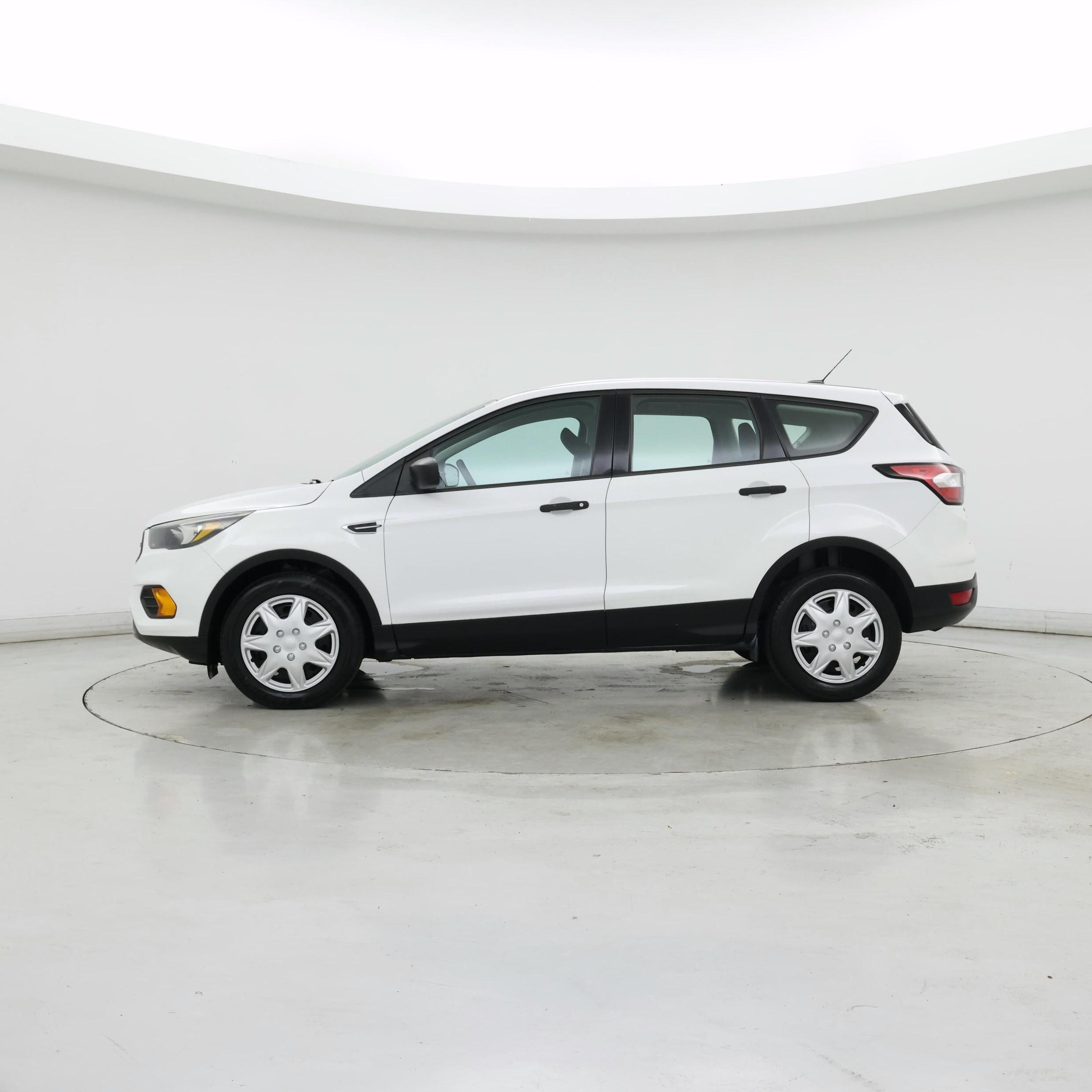 Thumbnail: 2018 Ford Escape - 3