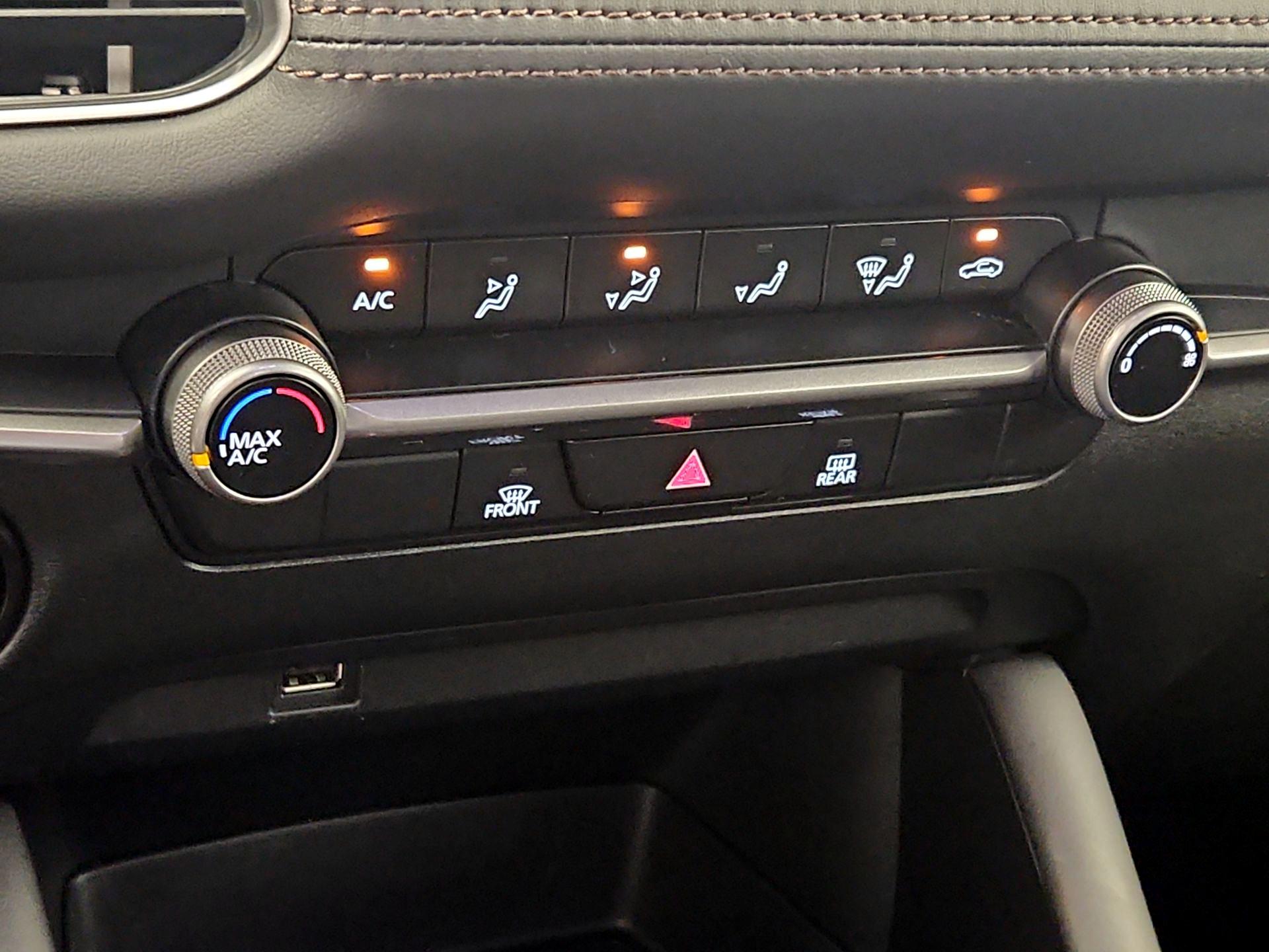 Thumbnail: 2021 Mazda Mazda3 - 16