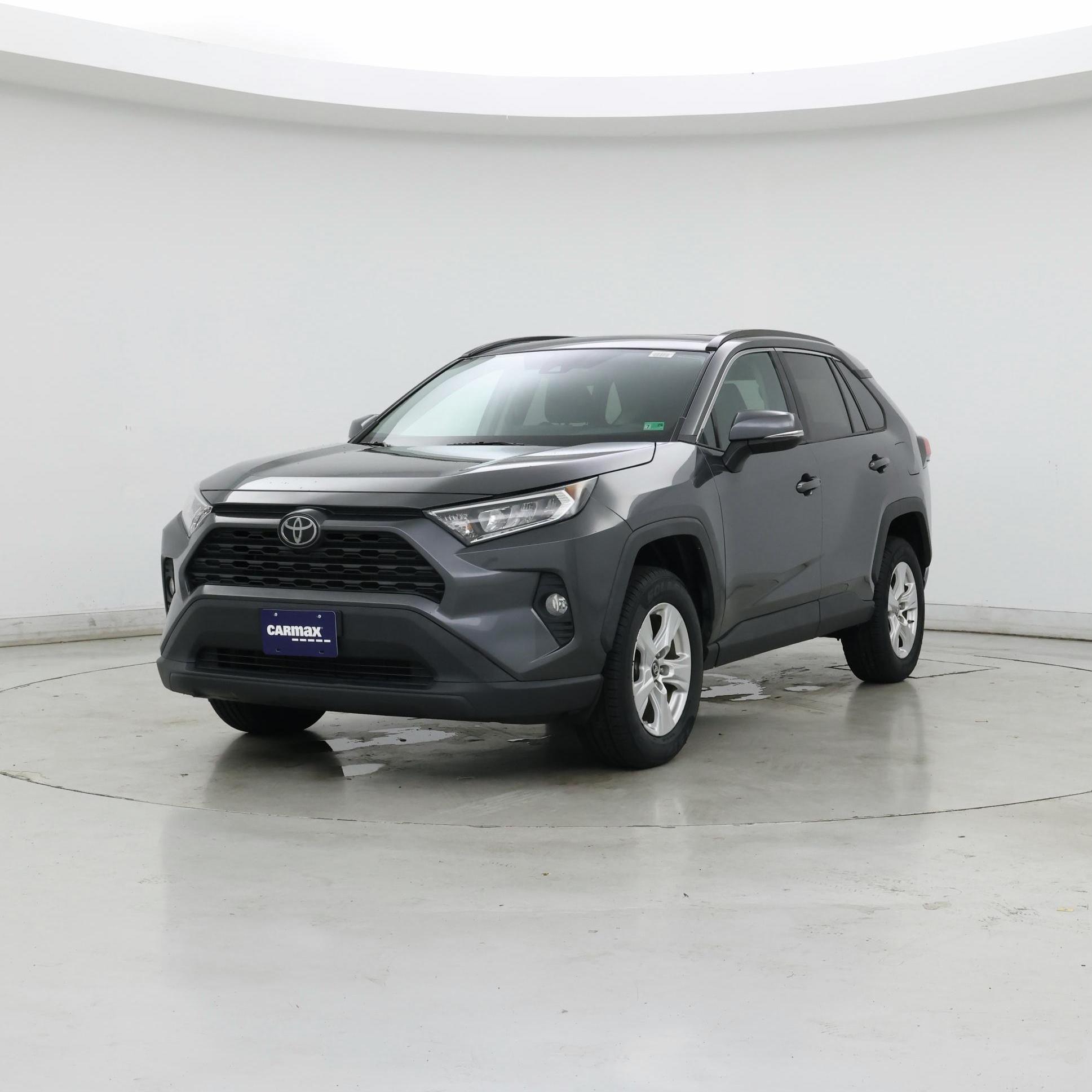 Thumbnail: 2019 Toyota RAV4 - 4