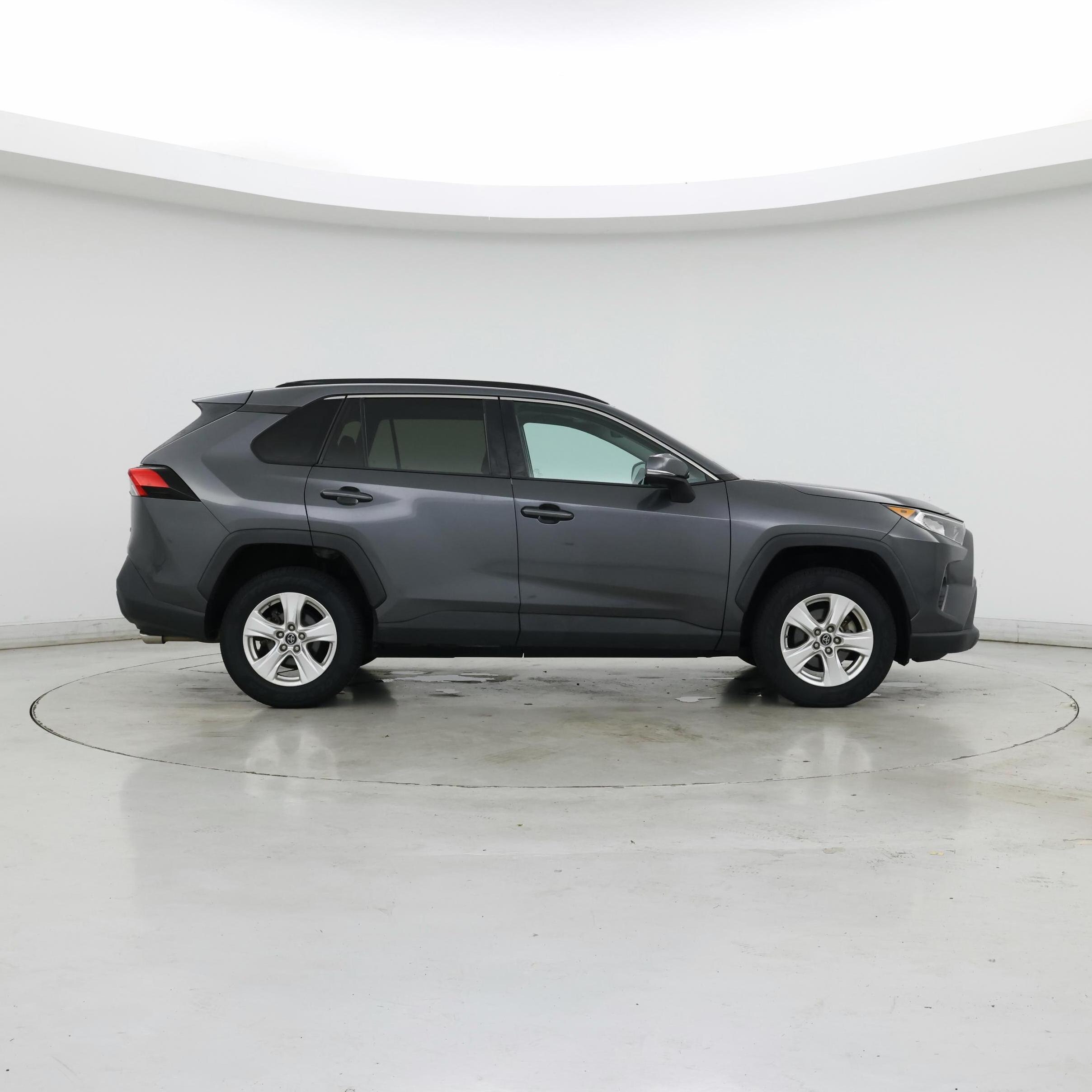 Thumbnail: 2019 Toyota RAV4 - 7