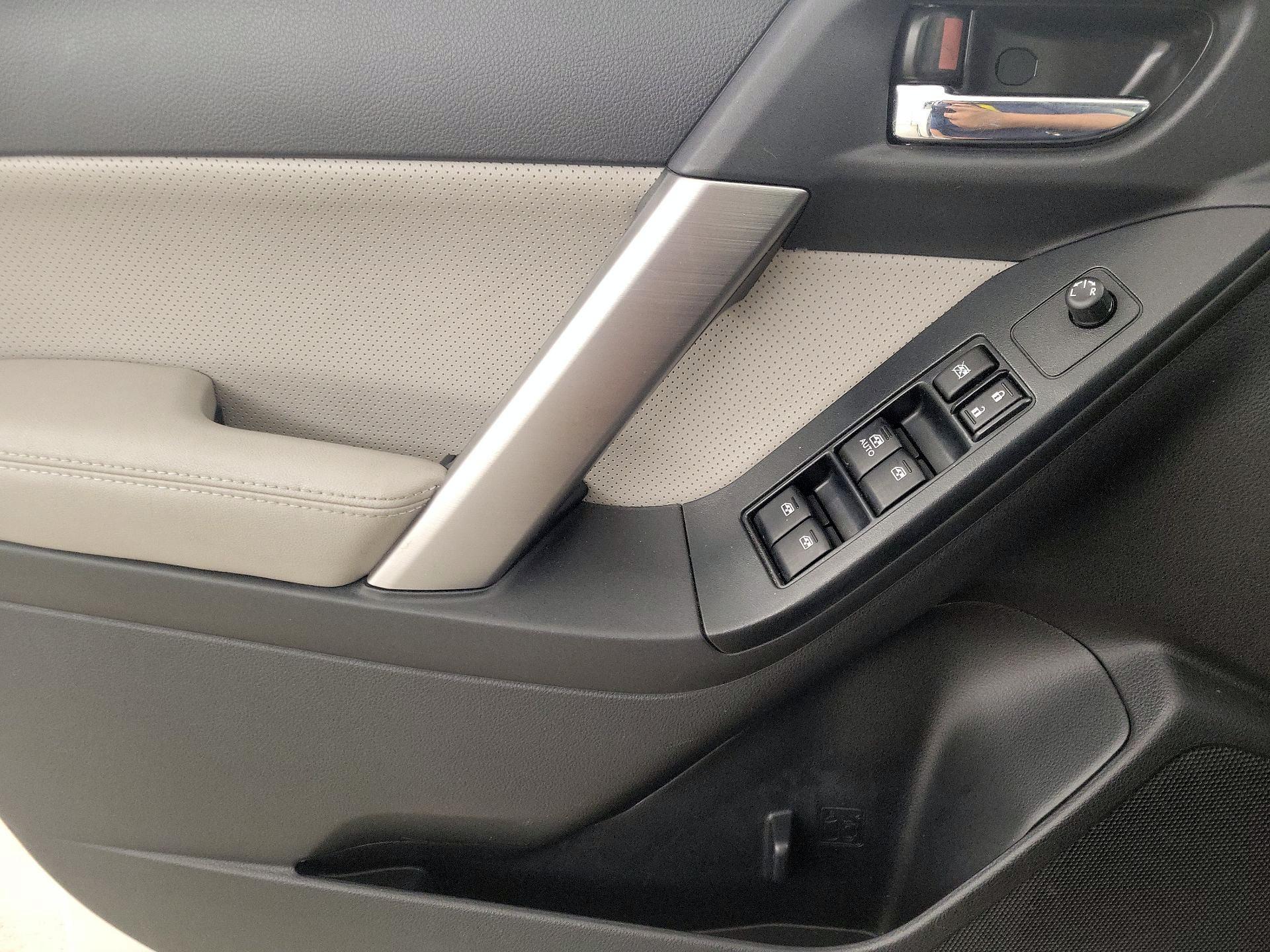 Thumbnail: 2015 Subaru Forester - 12