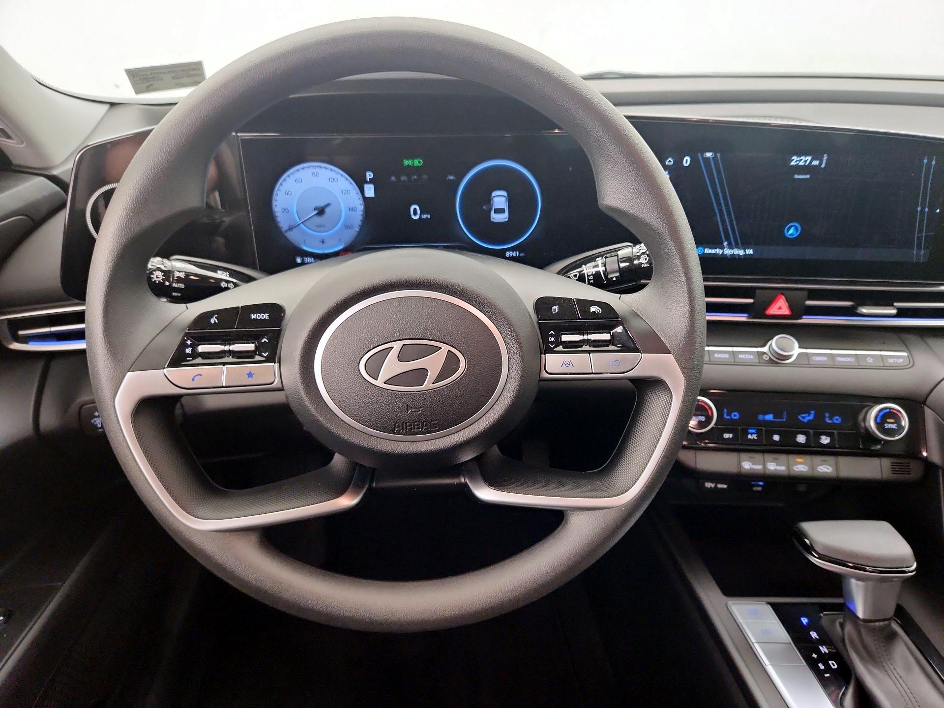 Thumbnail: 2024 Hyundai Elantra - 10