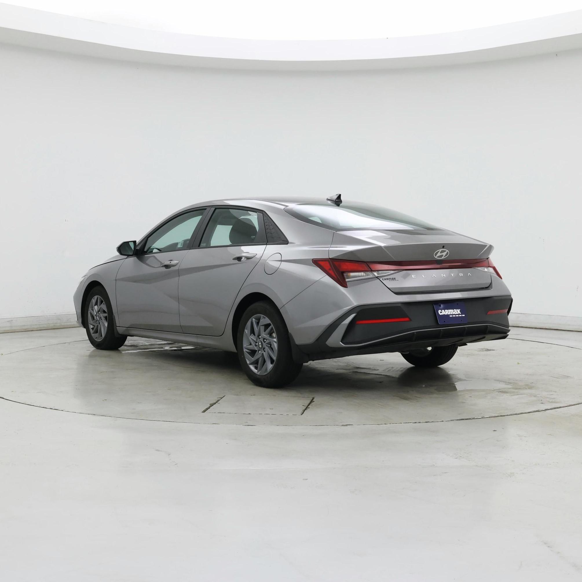 Thumbnail: 2024 Hyundai Elantra - 2