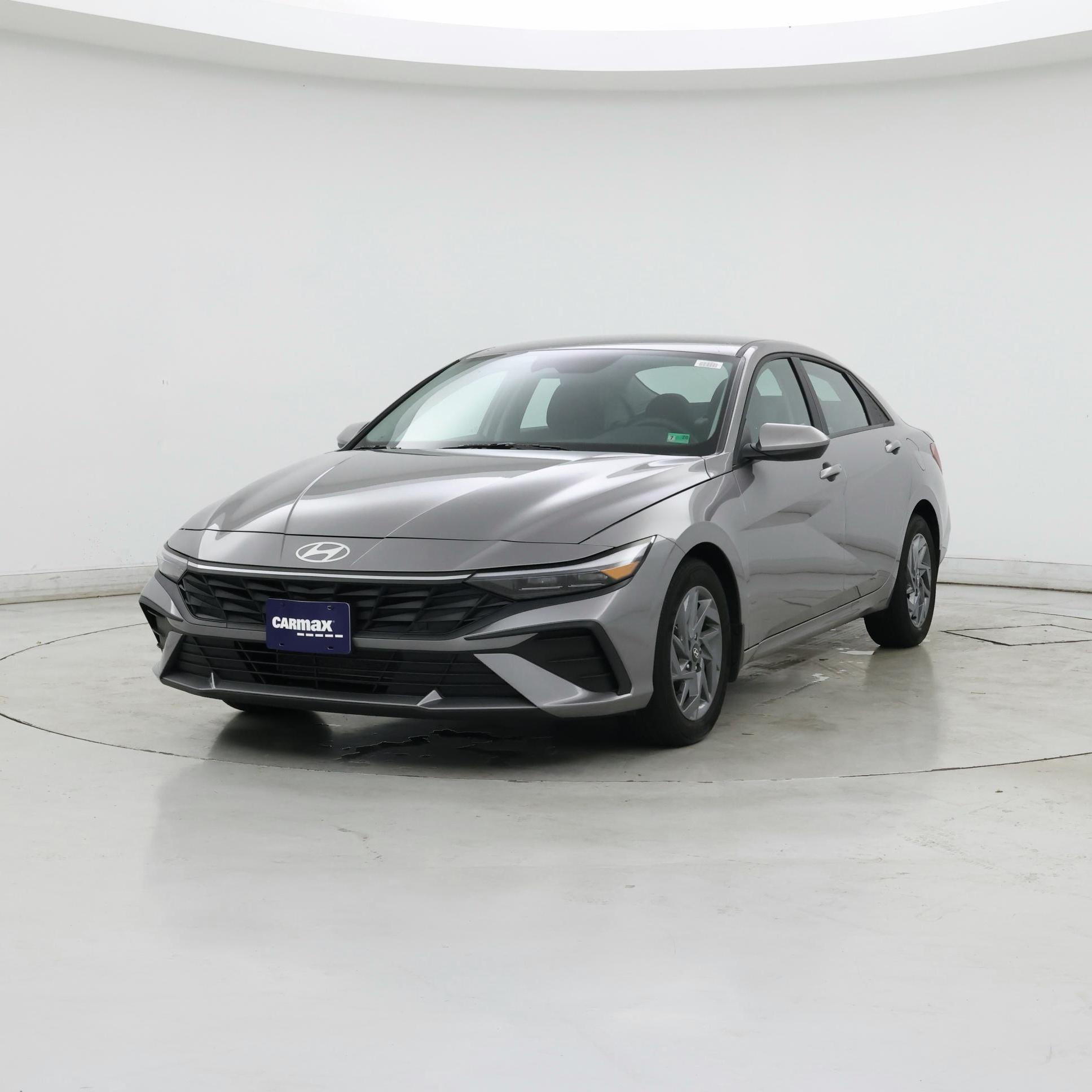 Thumbnail: 2024 Hyundai Elantra - 4