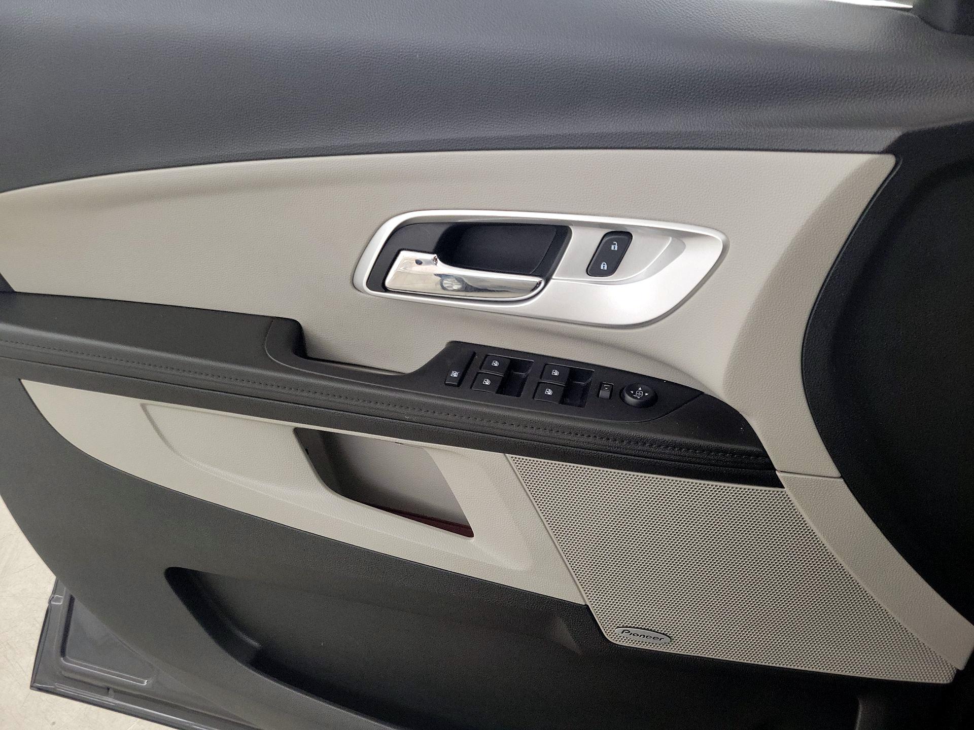 Thumbnail: 2016 Chevrolet Equinox - 12