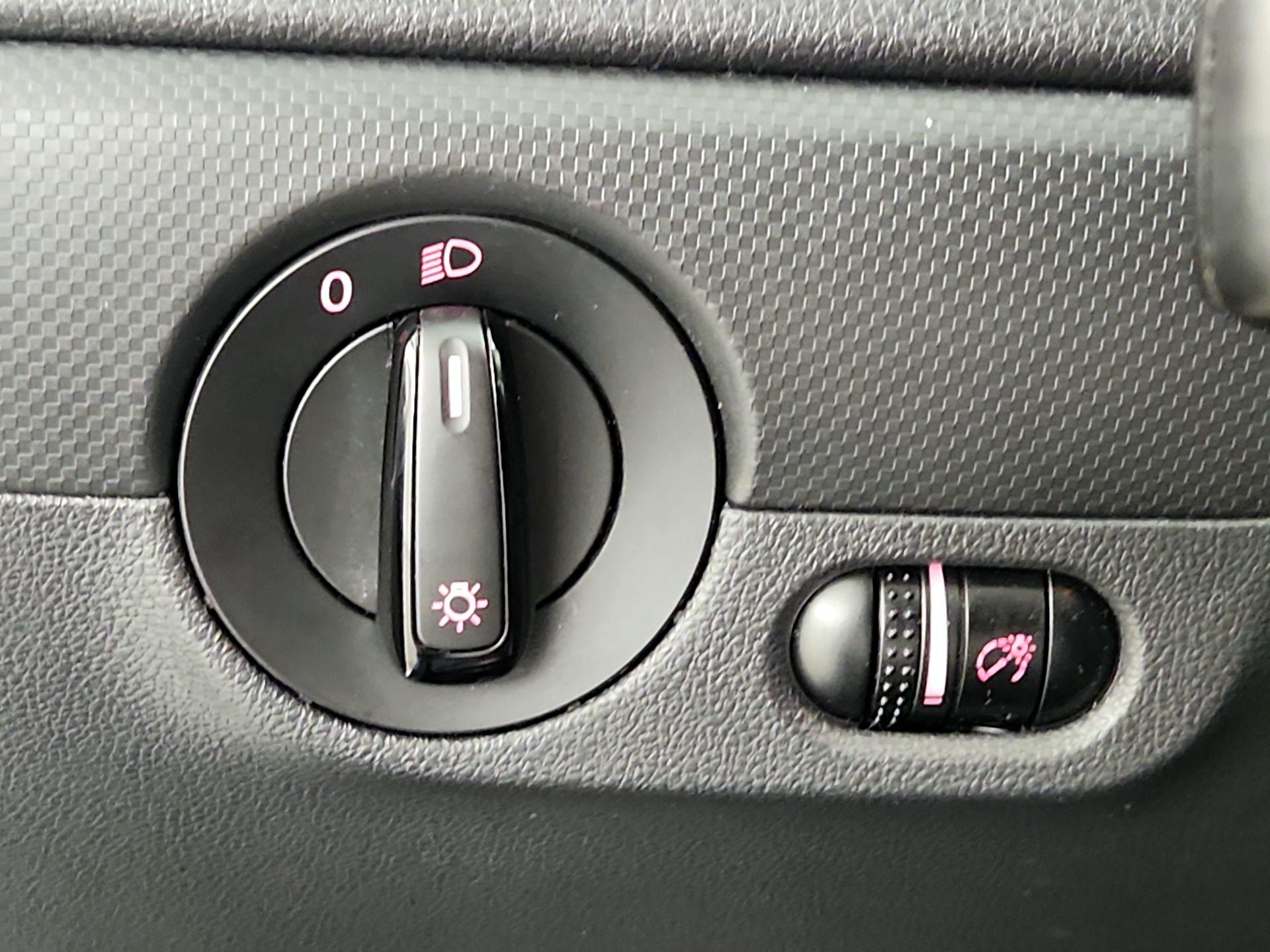 Thumbnail: 2016 Volkswagen Jetta - 13