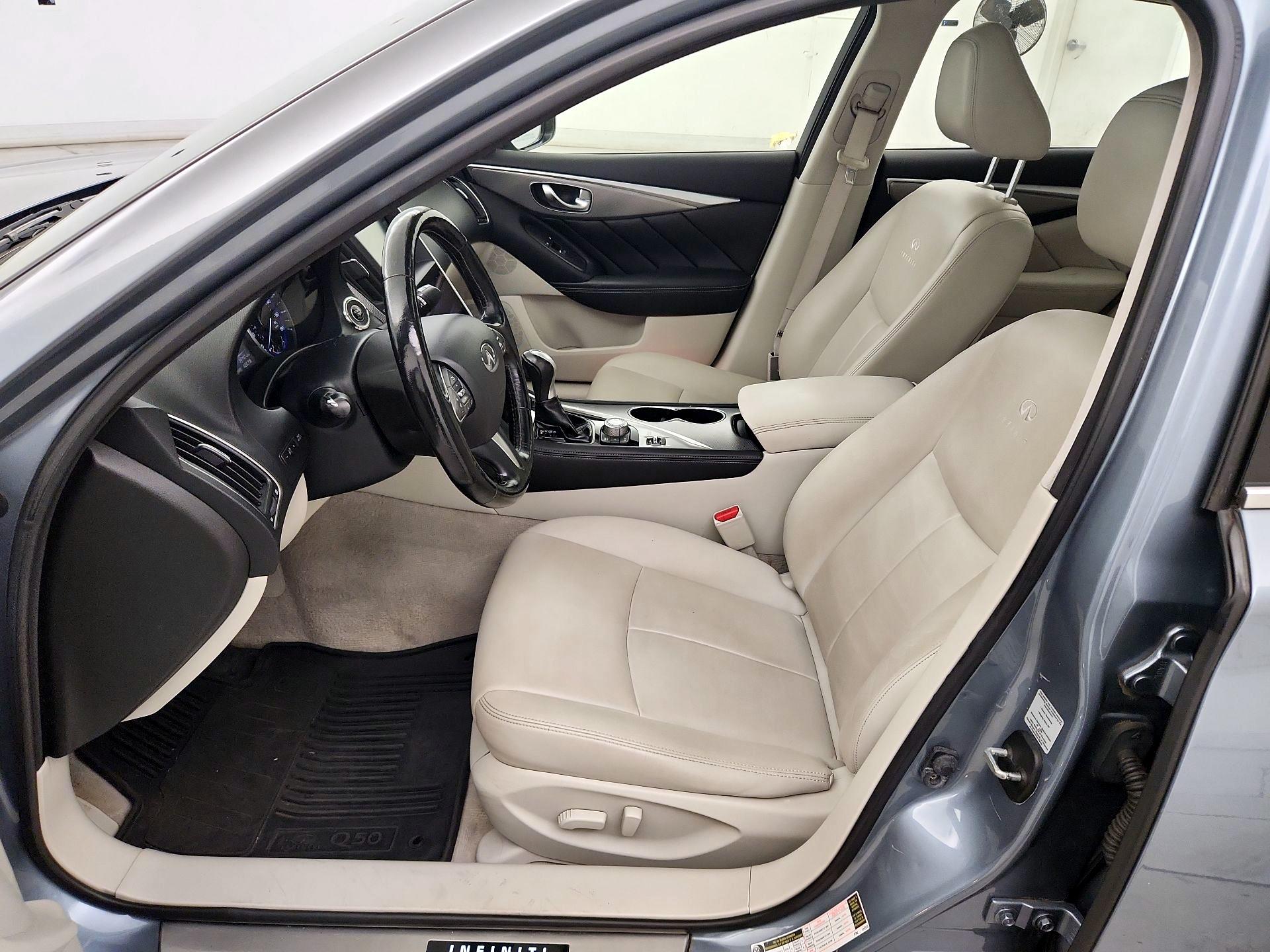 Thumbnail: 2014 INFINITI Q50 - 11