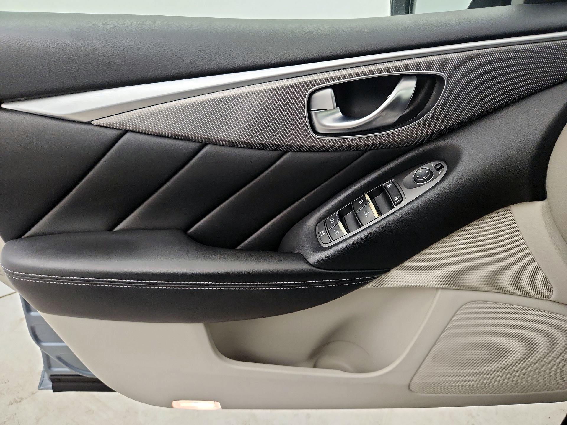Thumbnail: 2014 INFINITI Q50 - 12