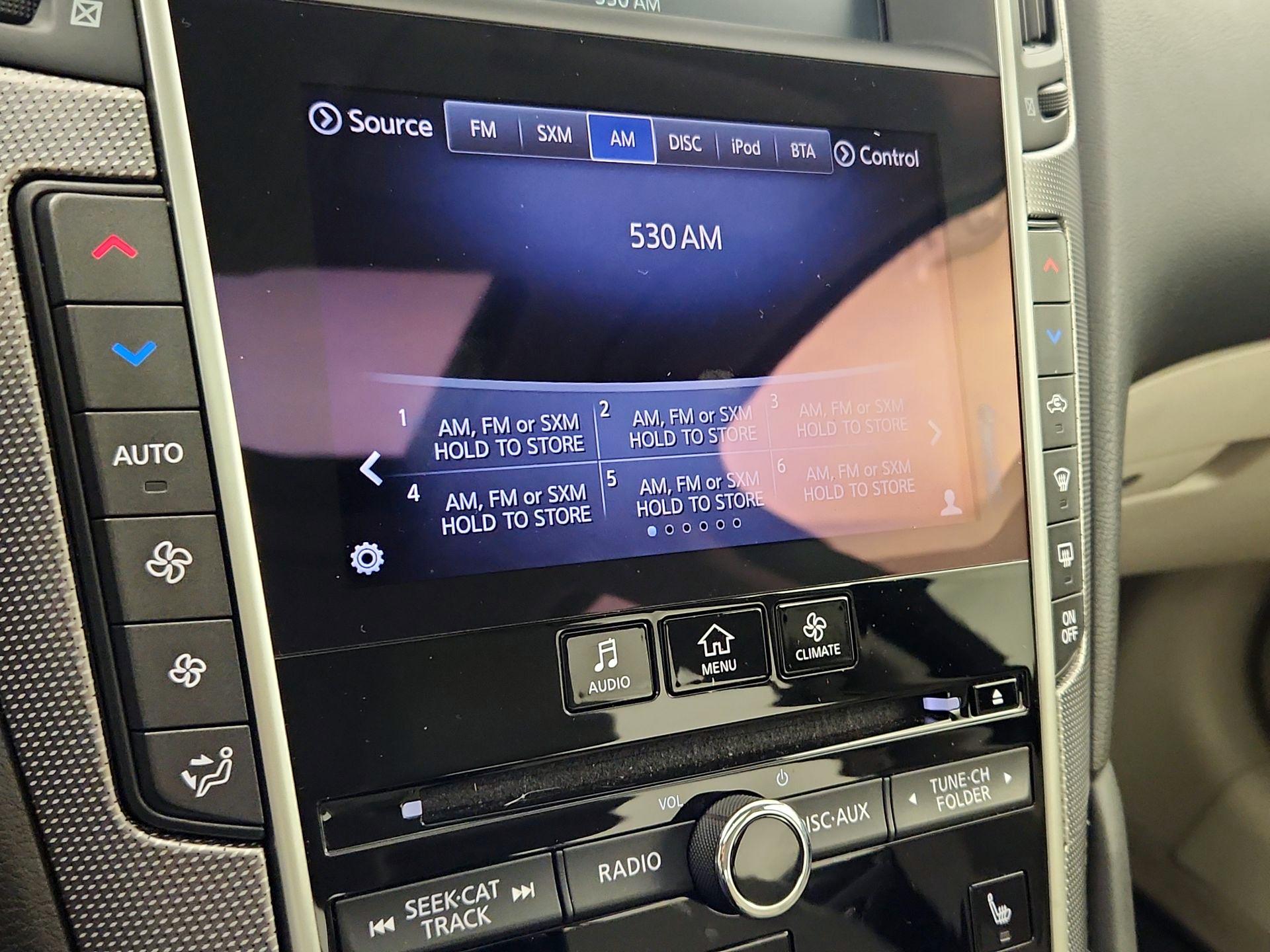 Thumbnail: 2014 INFINITI Q50 - 16