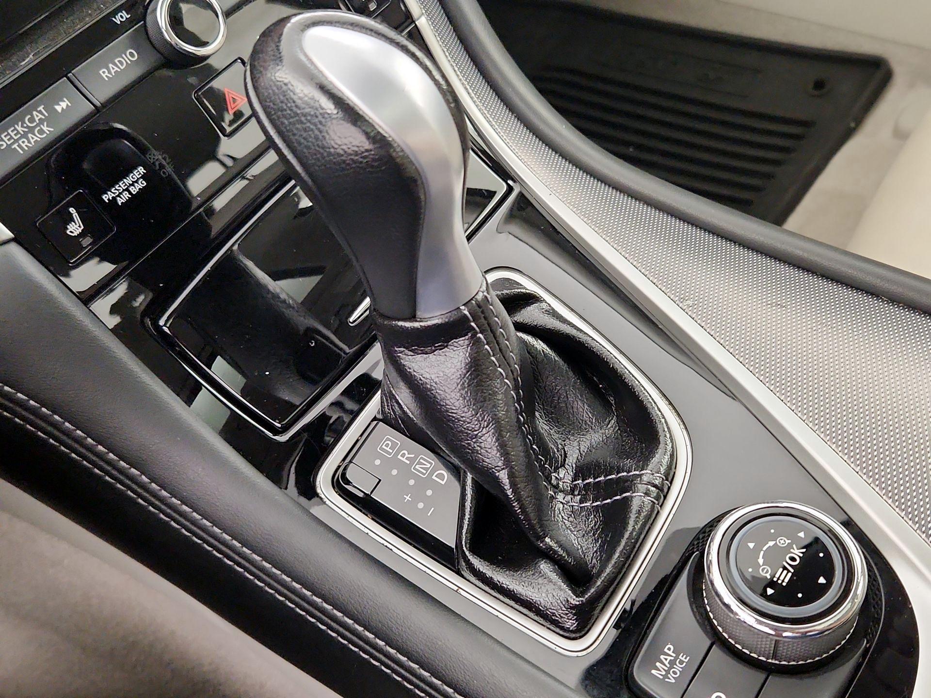 Thumbnail: 2014 INFINITI Q50 - 18