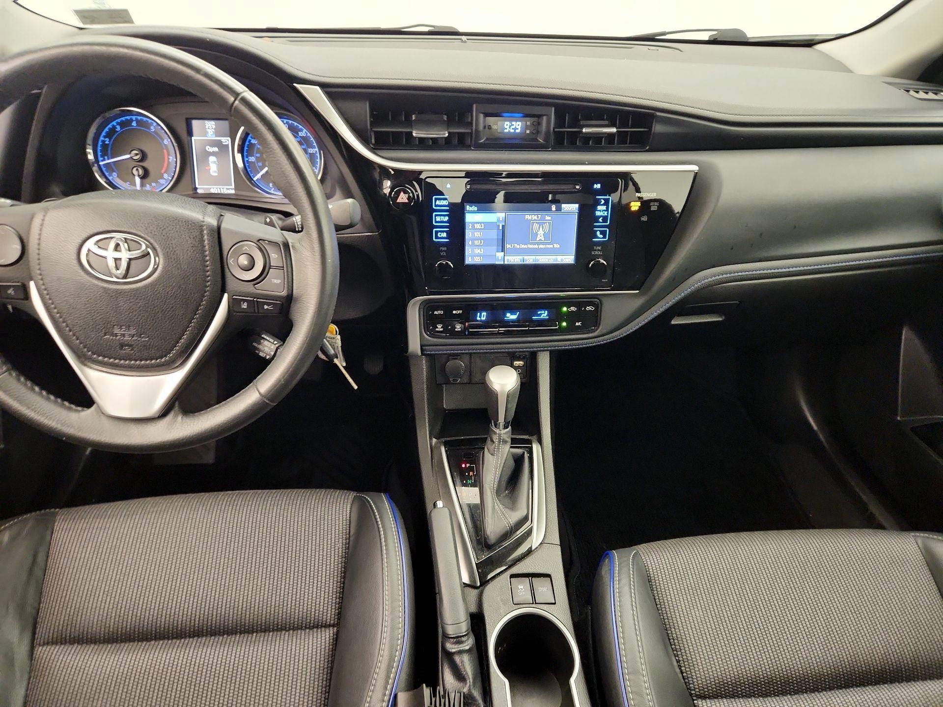 Thumbnail: 2017 Toyota Corolla - 9