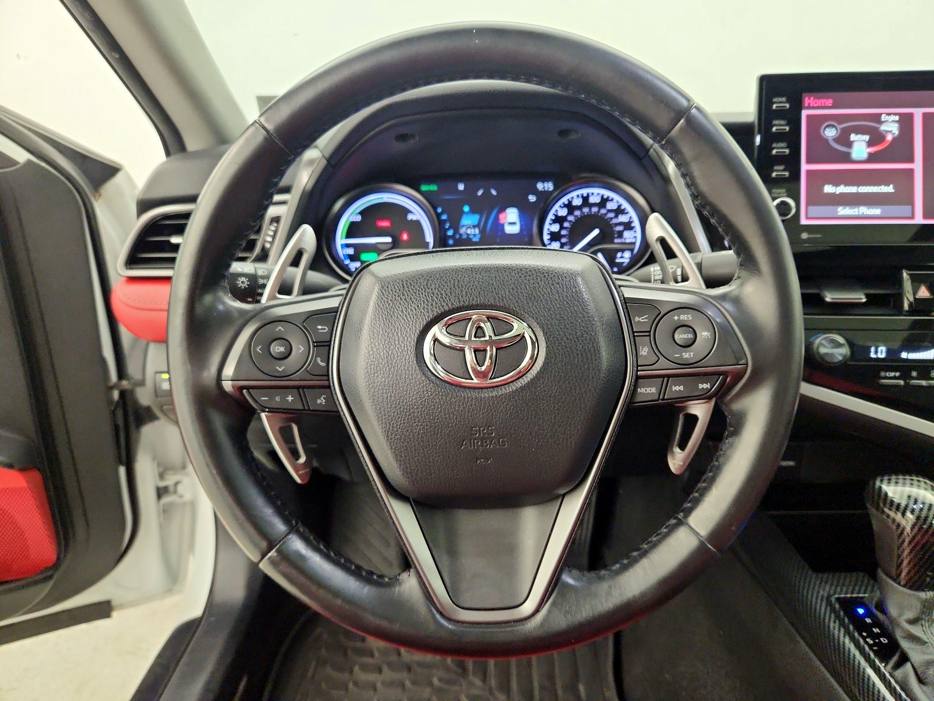 Thumbnail: 2021 Toyota Camry - 10