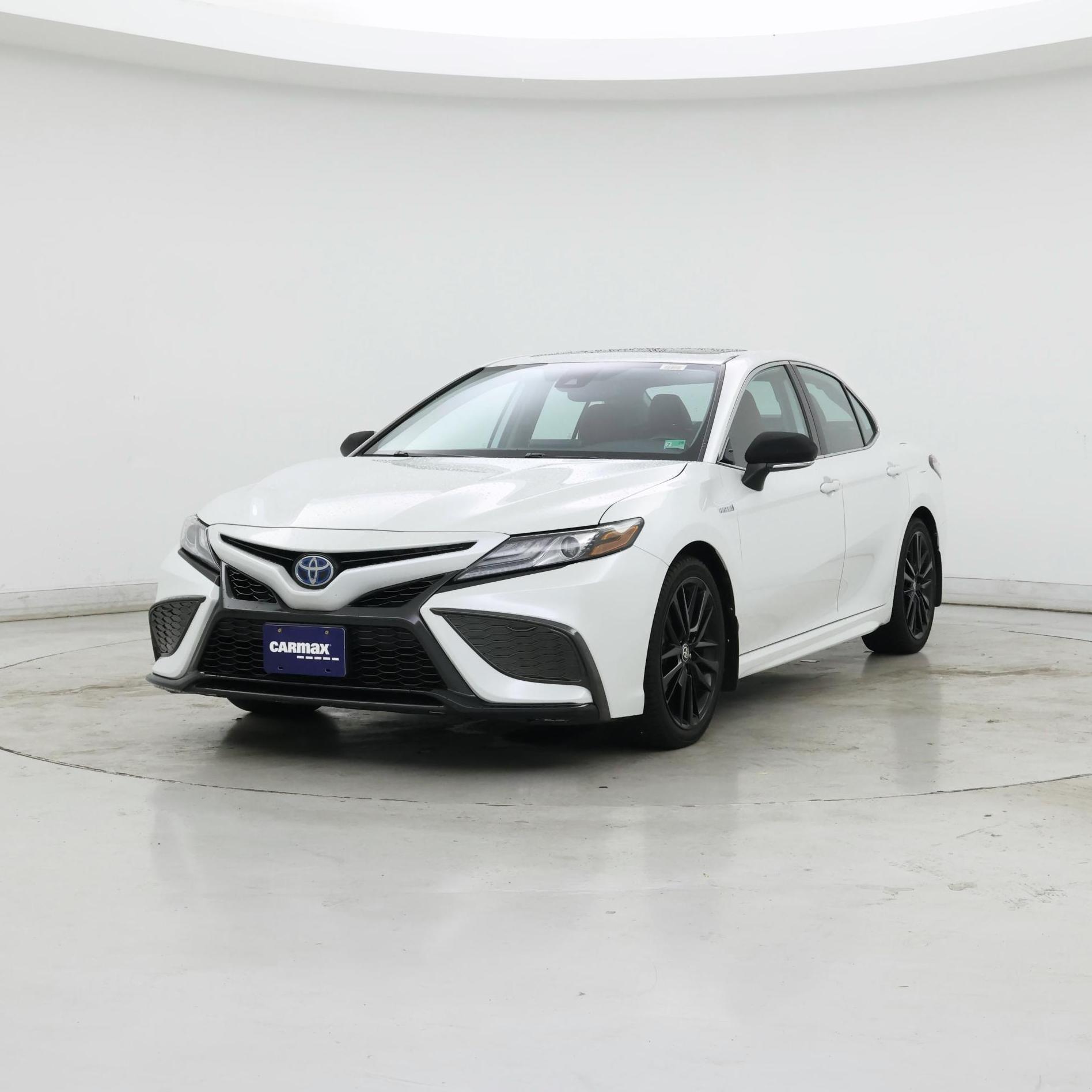 Thumbnail: 2021 Toyota Camry - 4