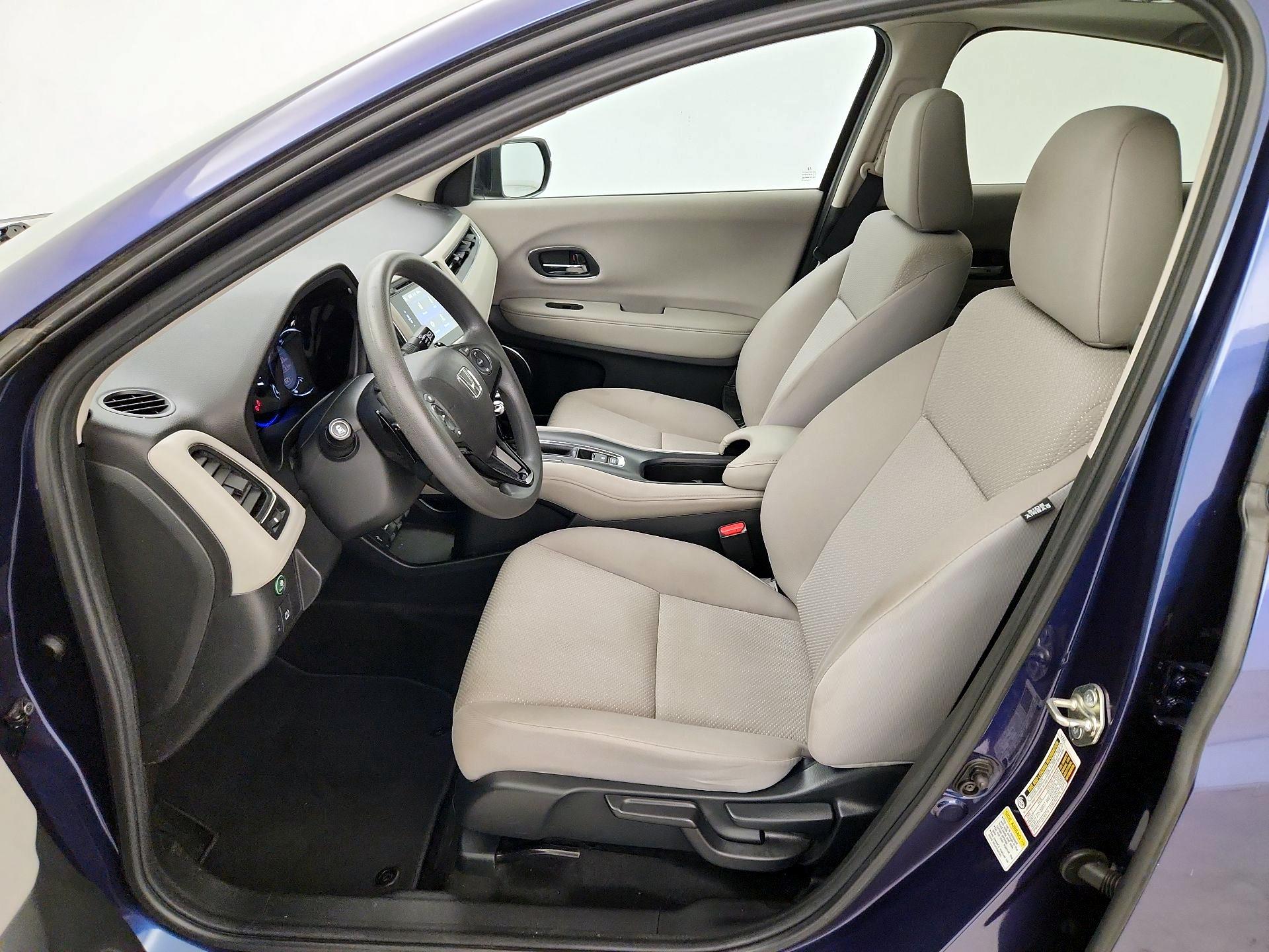 Thumbnail: 2016 Honda HR-V - 11