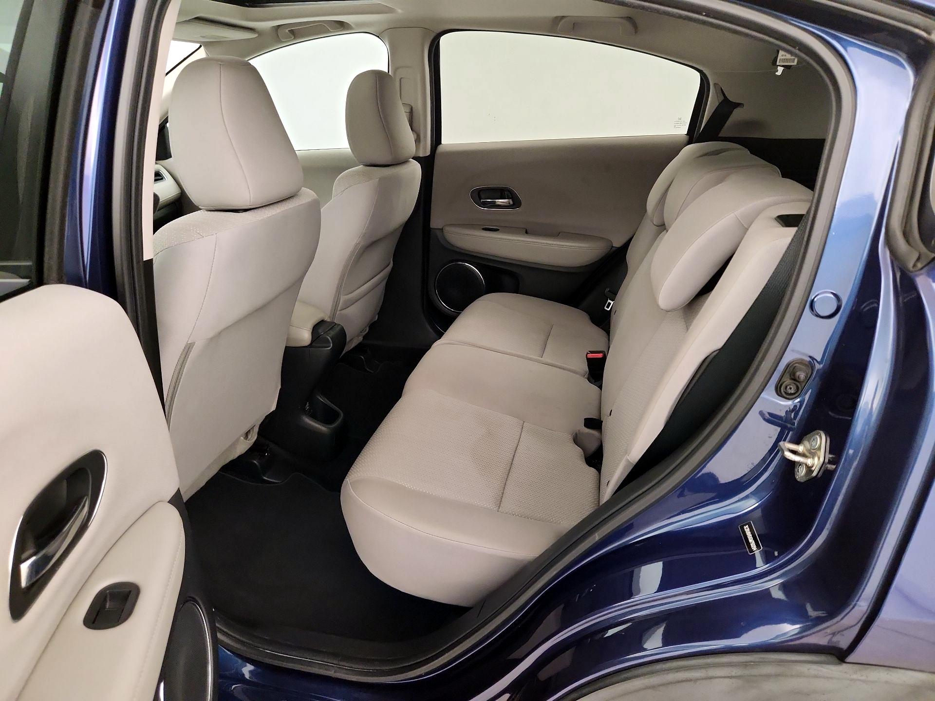 Thumbnail: 2016 Honda HR-V - 20