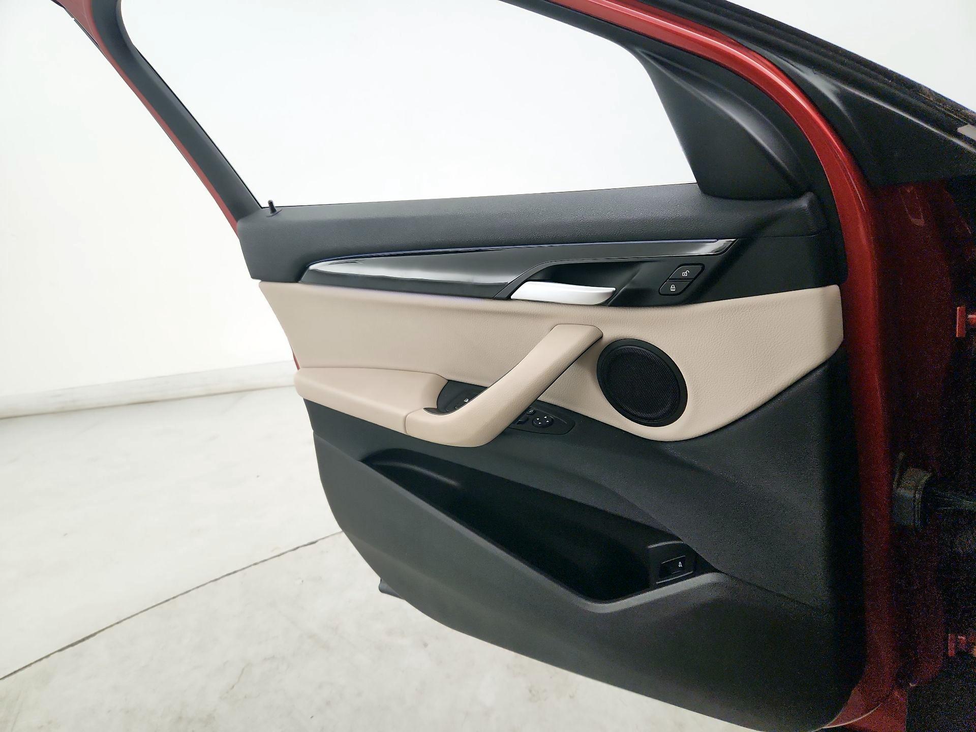 Thumbnail: 2022 BMW X2 - 12