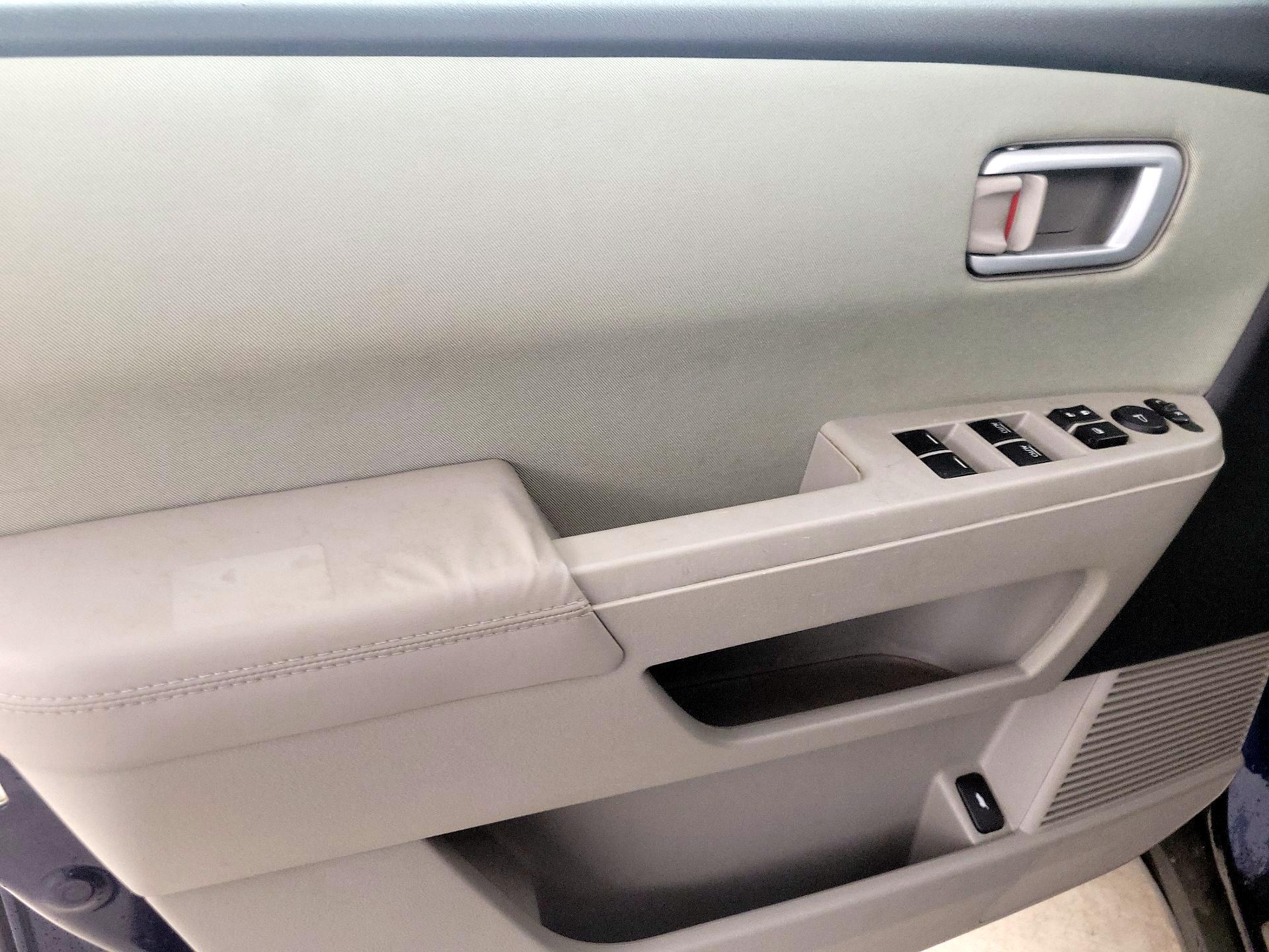 Thumbnail: 2015 Honda Pilot - 12