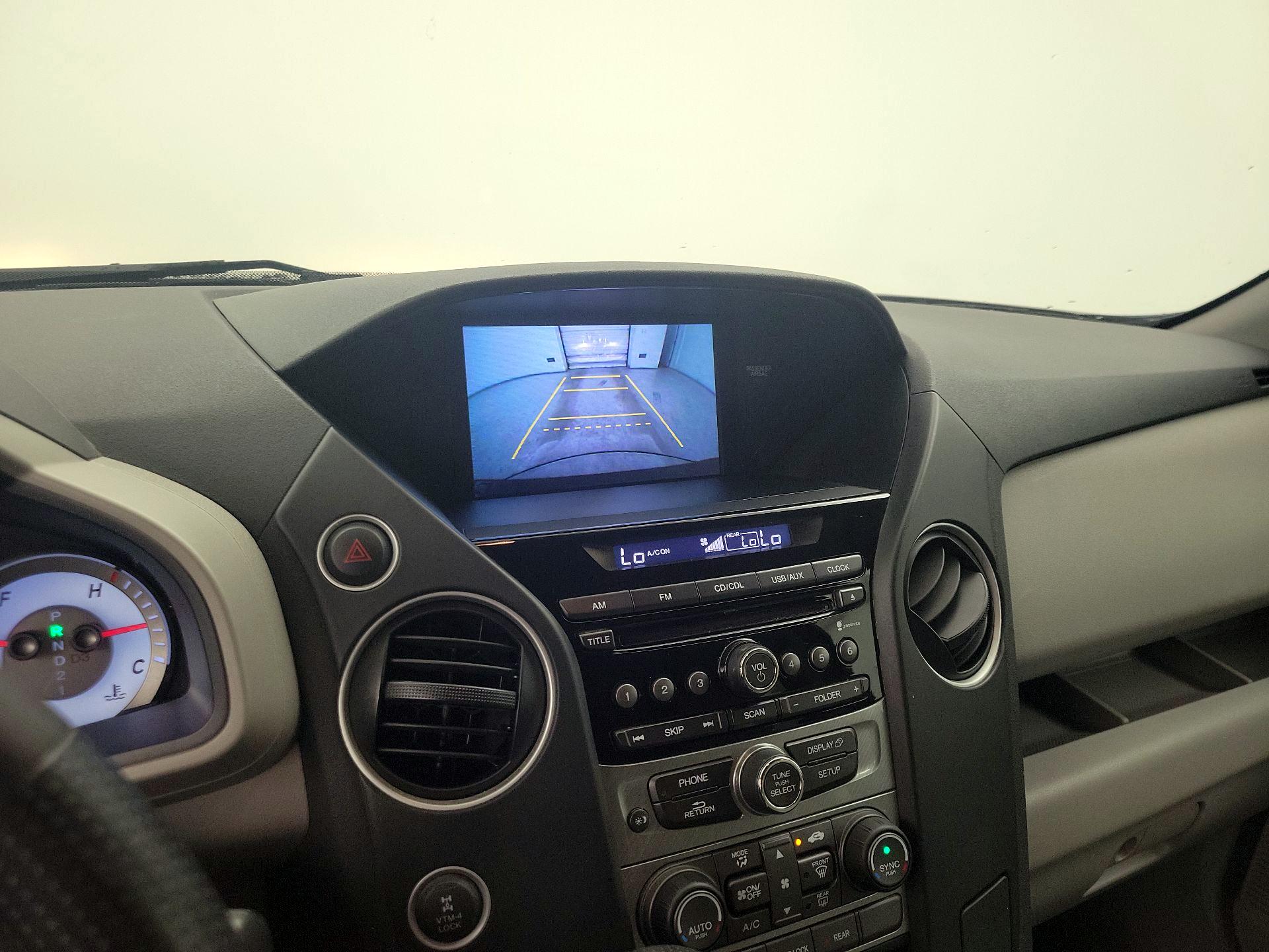 Thumbnail: 2015 Honda Pilot - 14