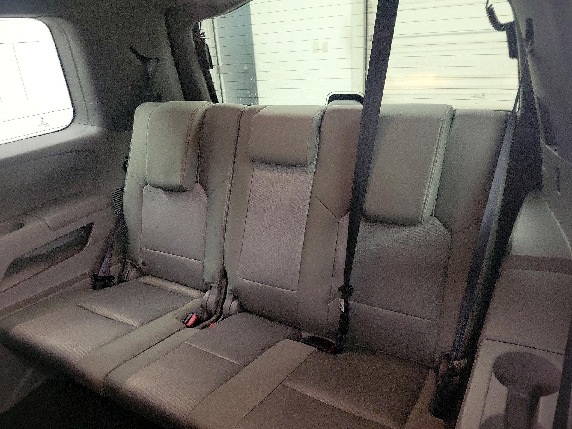 Thumbnail: 2015 Honda Pilot - 20