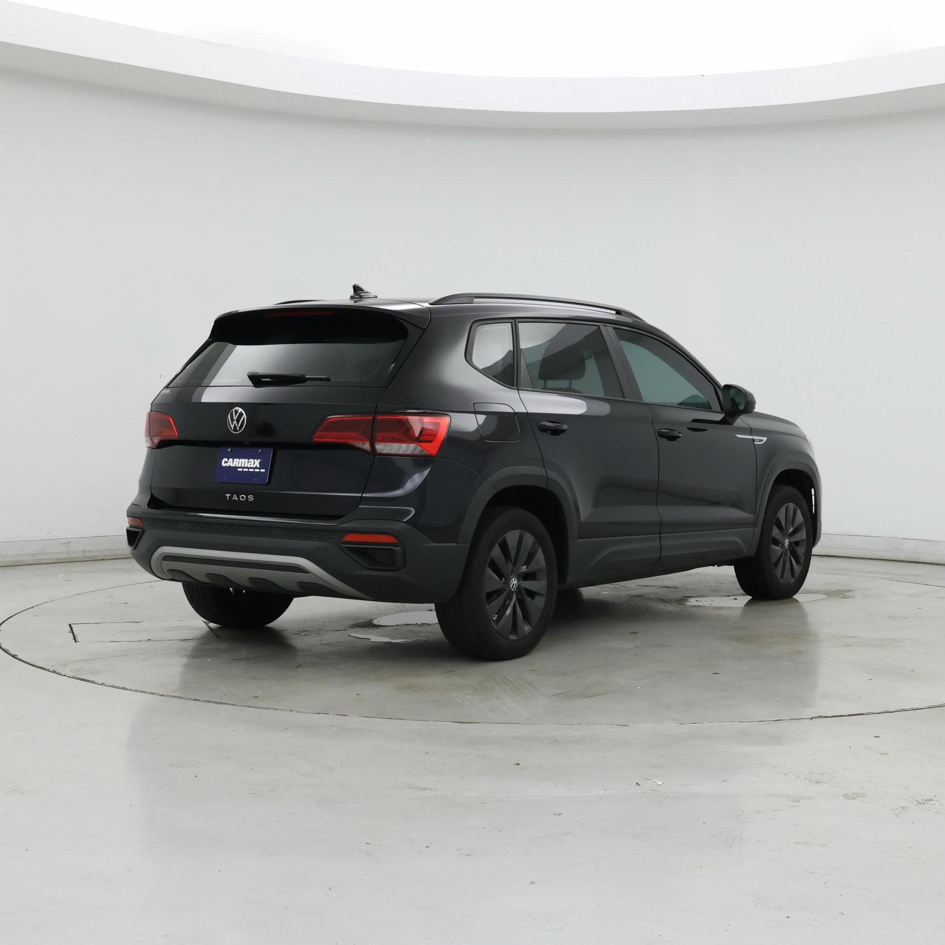 Thumbnail: 2023 Volkswagen Taos - 8