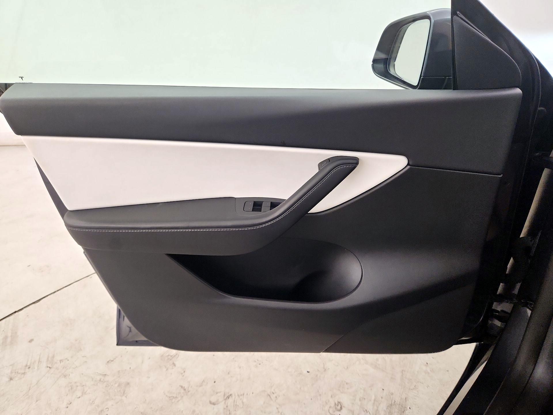 Thumbnail: 2021 Tesla Model Y - 12