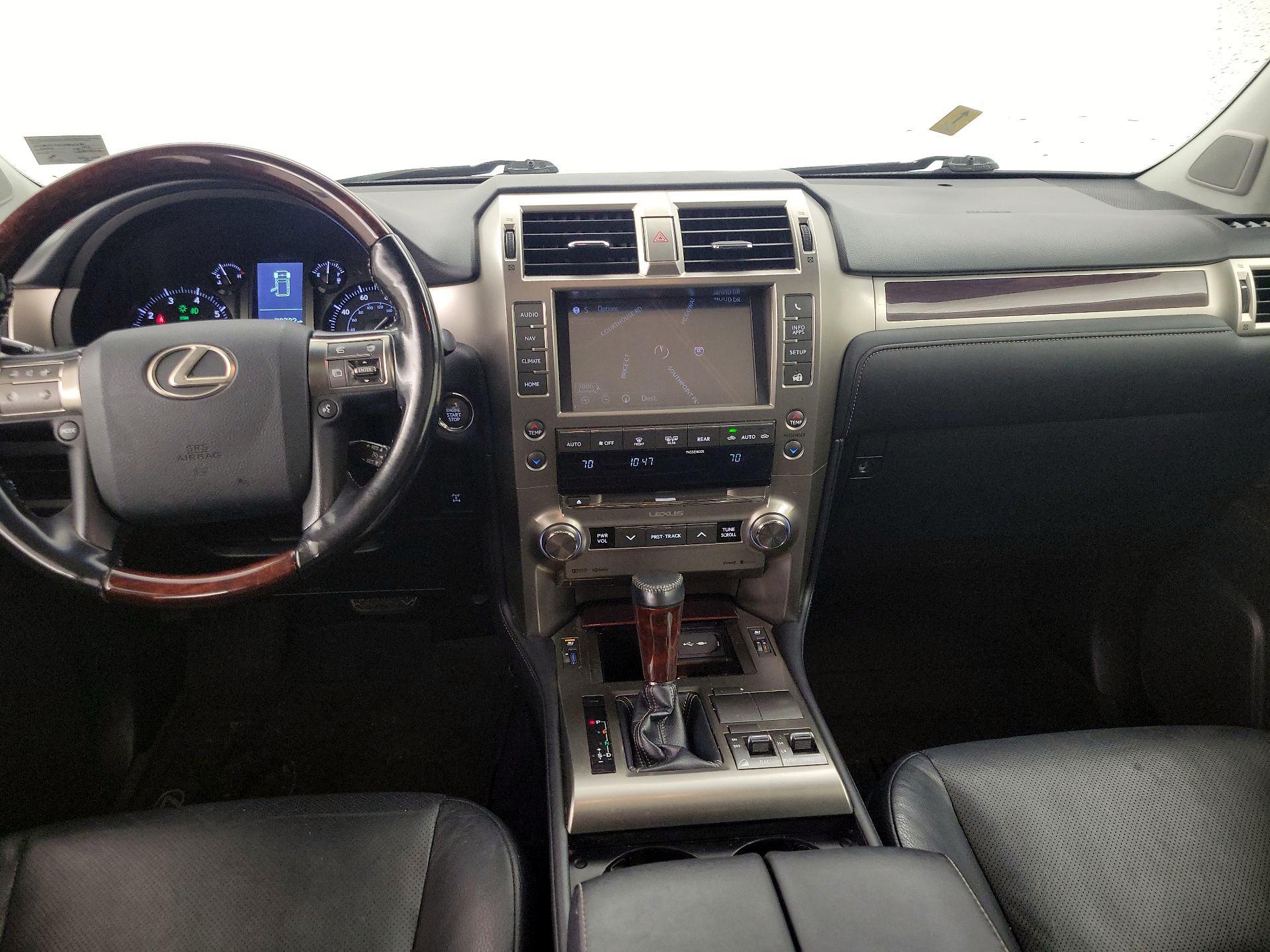 Thumbnail: 2017 Lexus GX - 9