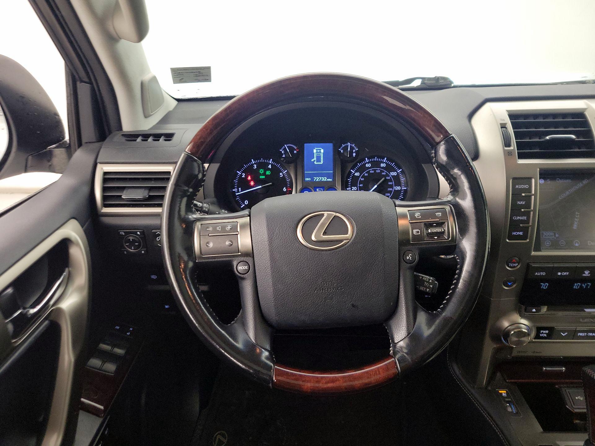 Thumbnail: 2017 Lexus GX - 10