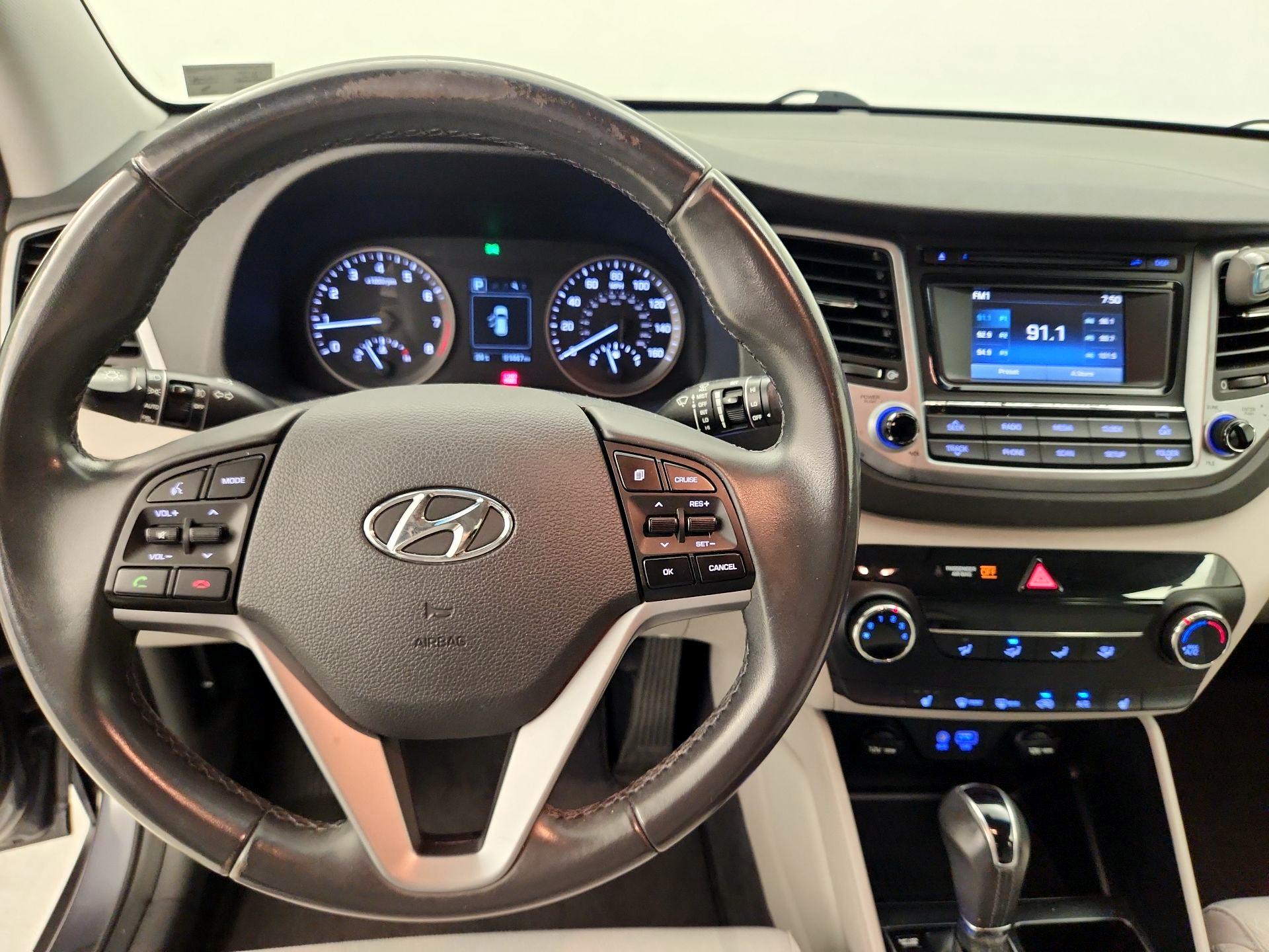 Thumbnail: 2017 Hyundai Tucson - 10