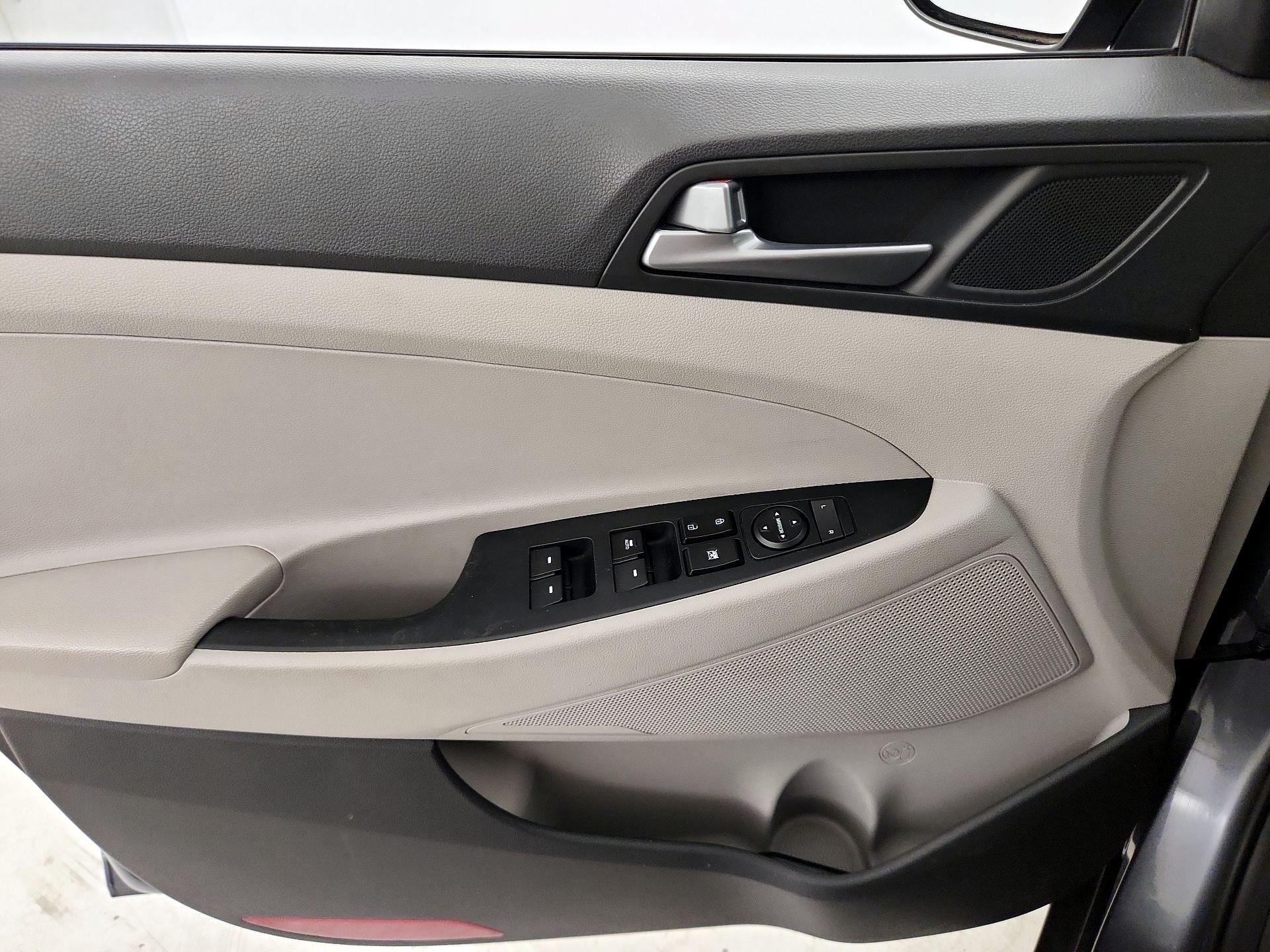 Thumbnail: 2017 Hyundai Tucson - 12