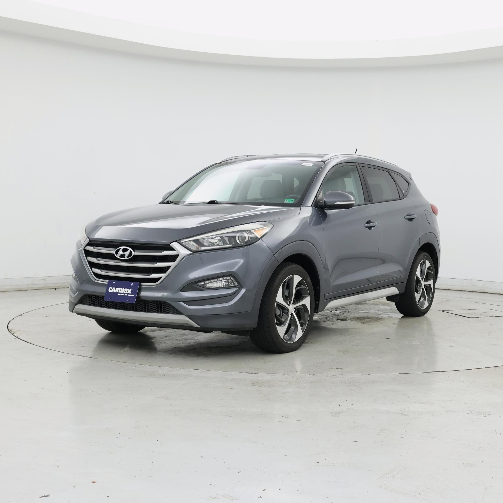 Thumbnail: 2017 Hyundai Tucson - 4