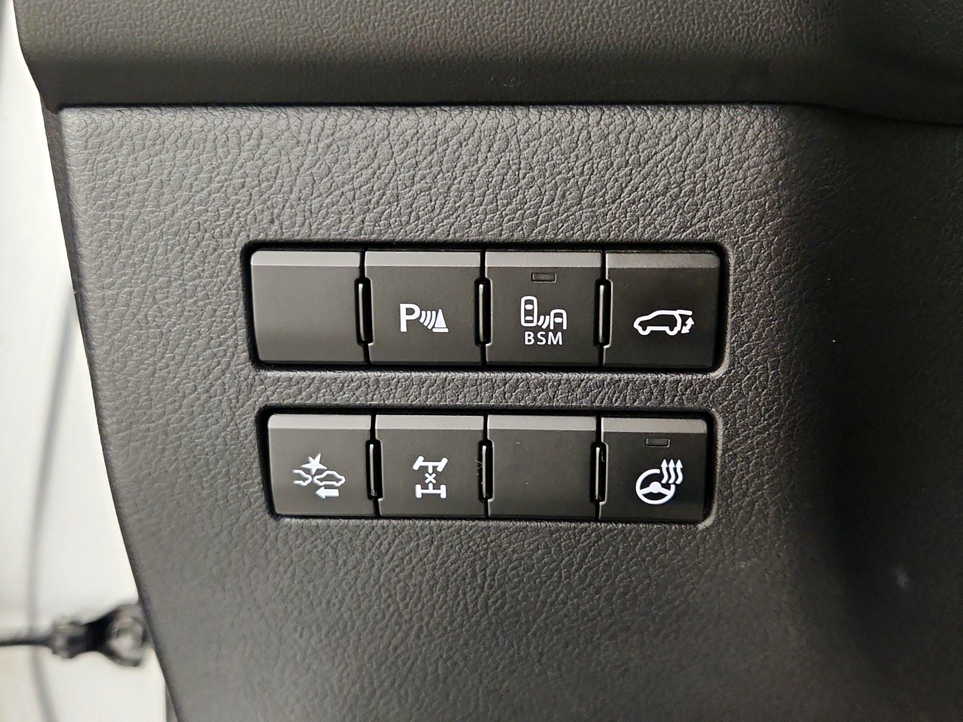 Thumbnail: 2015 Lexus NX - 13