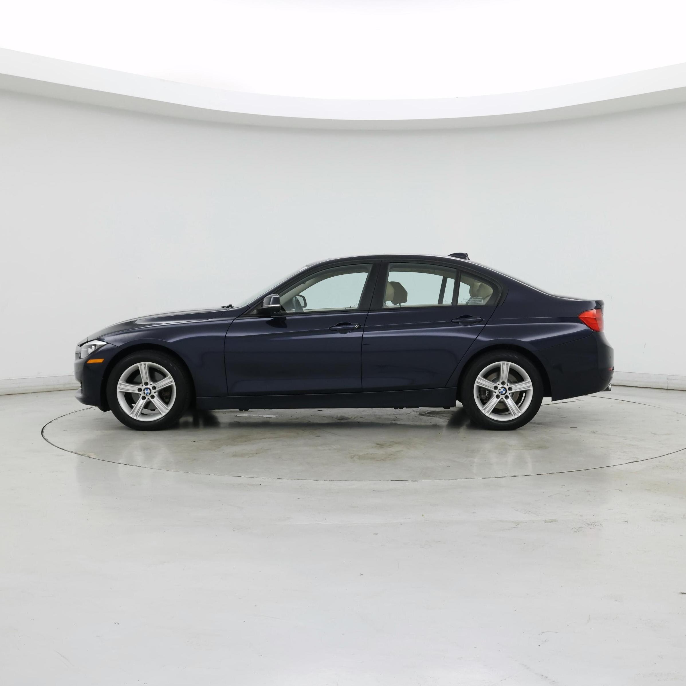 Thumbnail: 2014 BMW 3 Series - 3