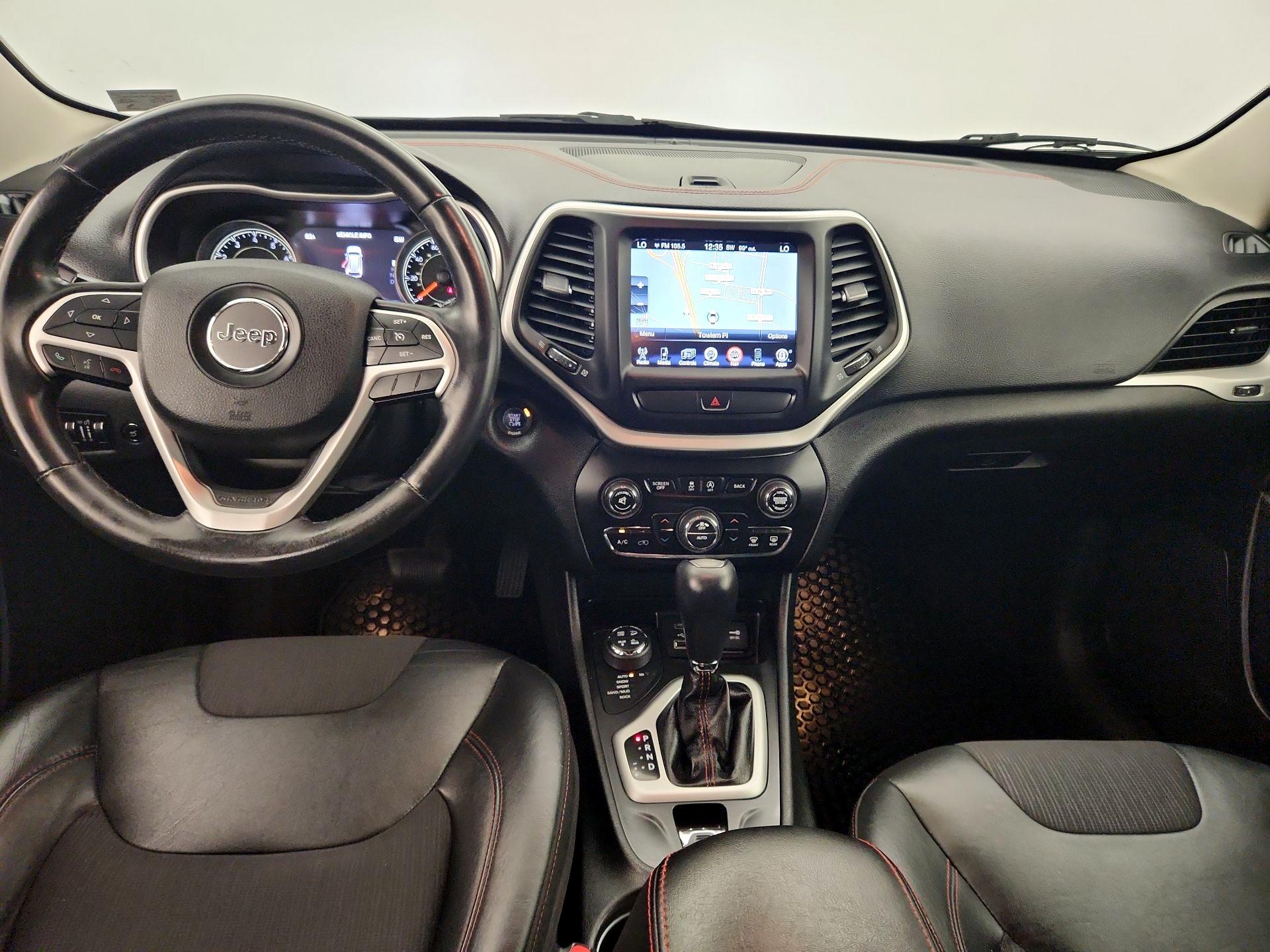 Thumbnail: 2015 Jeep Cherokee - 9