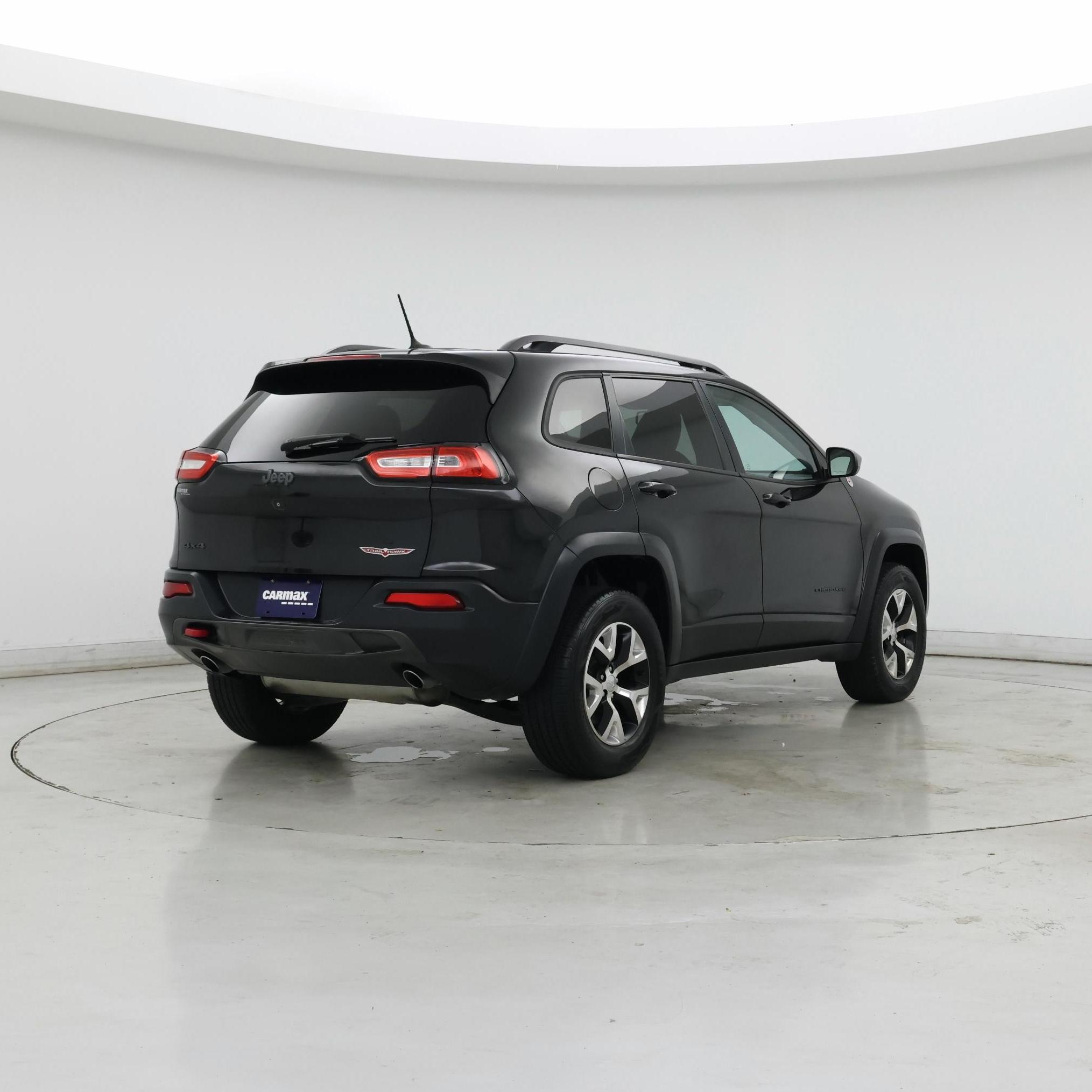 Thumbnail: 2015 Jeep Cherokee - 8
