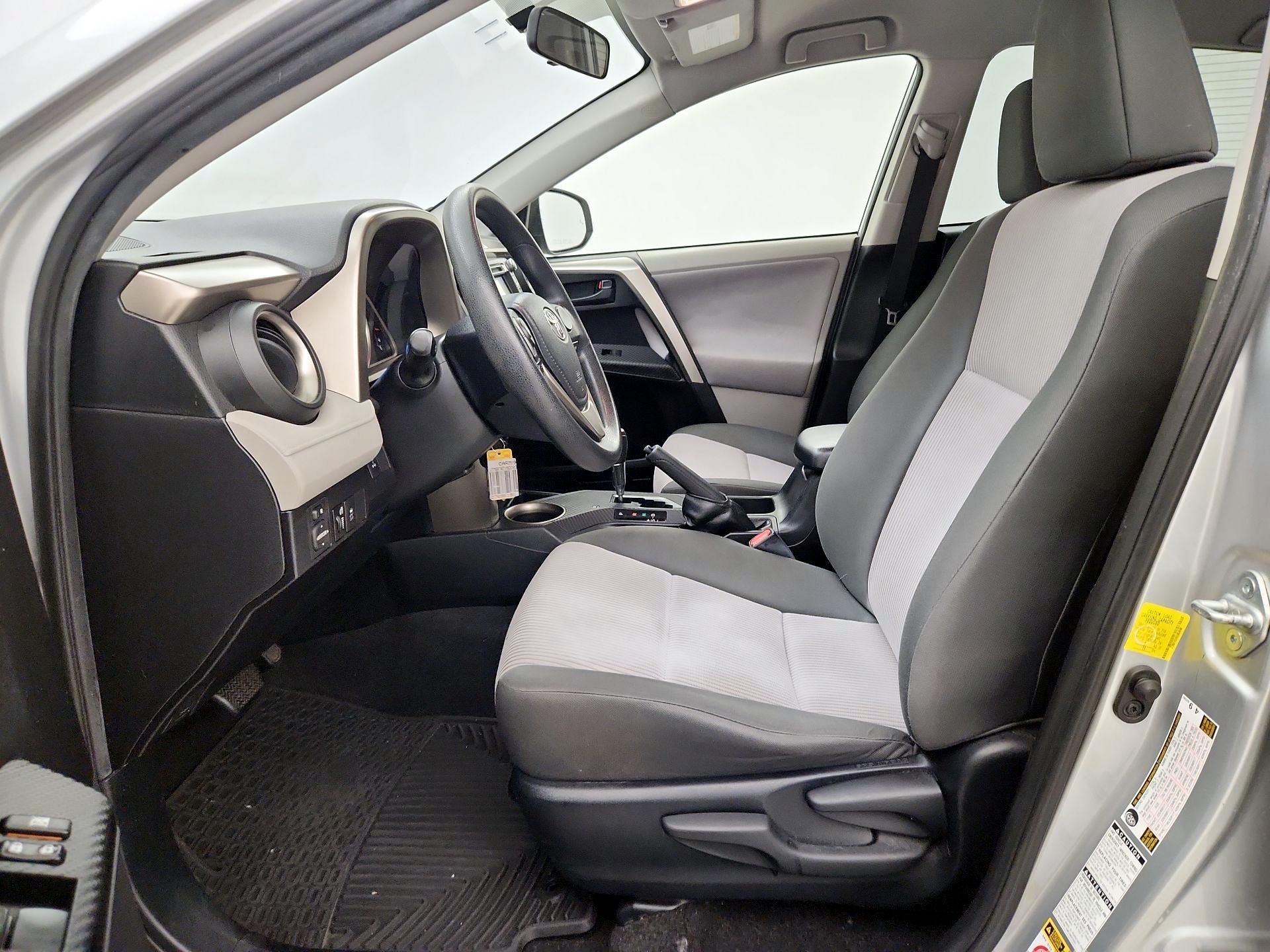 Thumbnail: 2013 Toyota RAV4 - 11