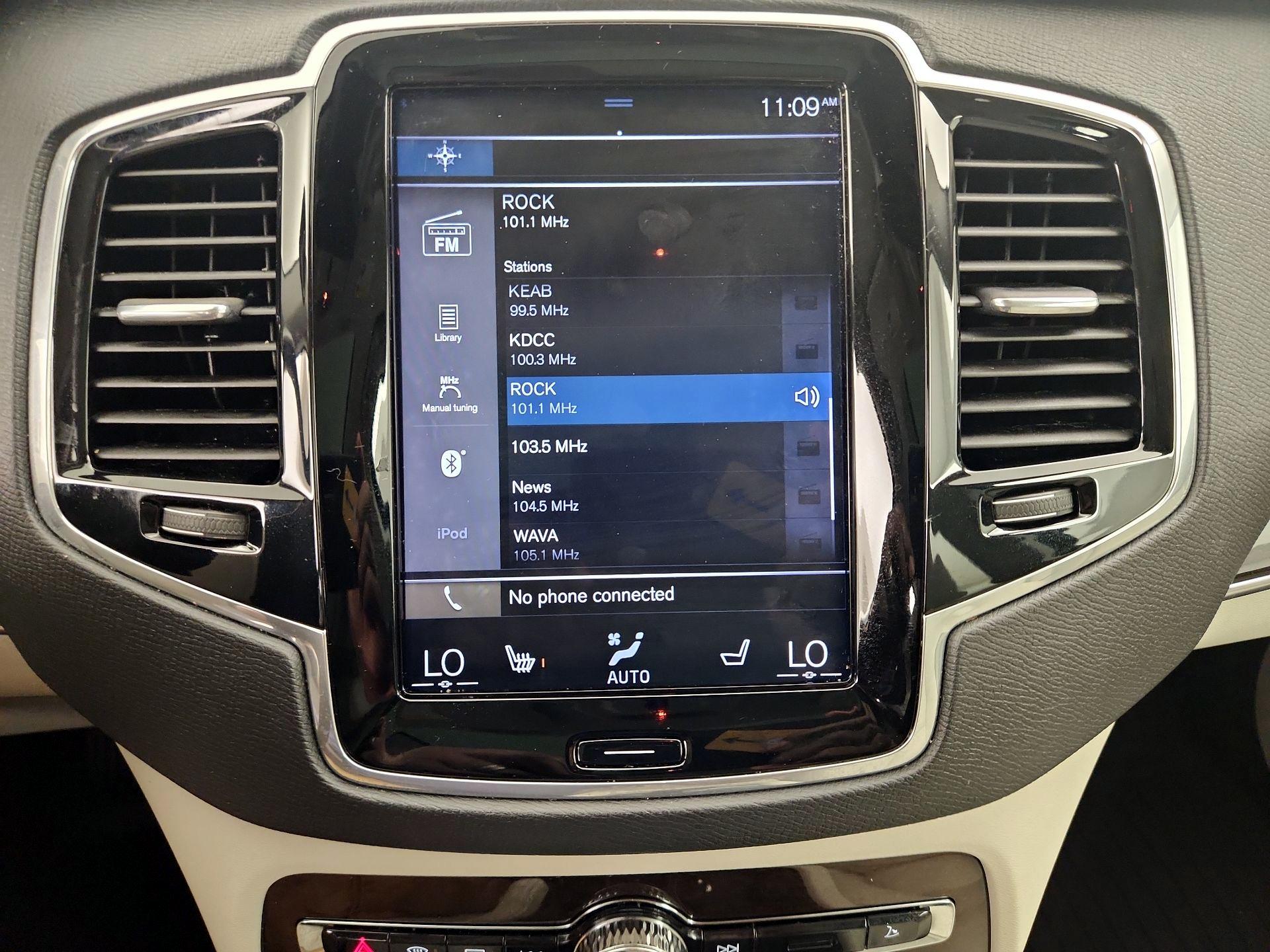 Thumbnail: 2018 Volvo XC90 - 16